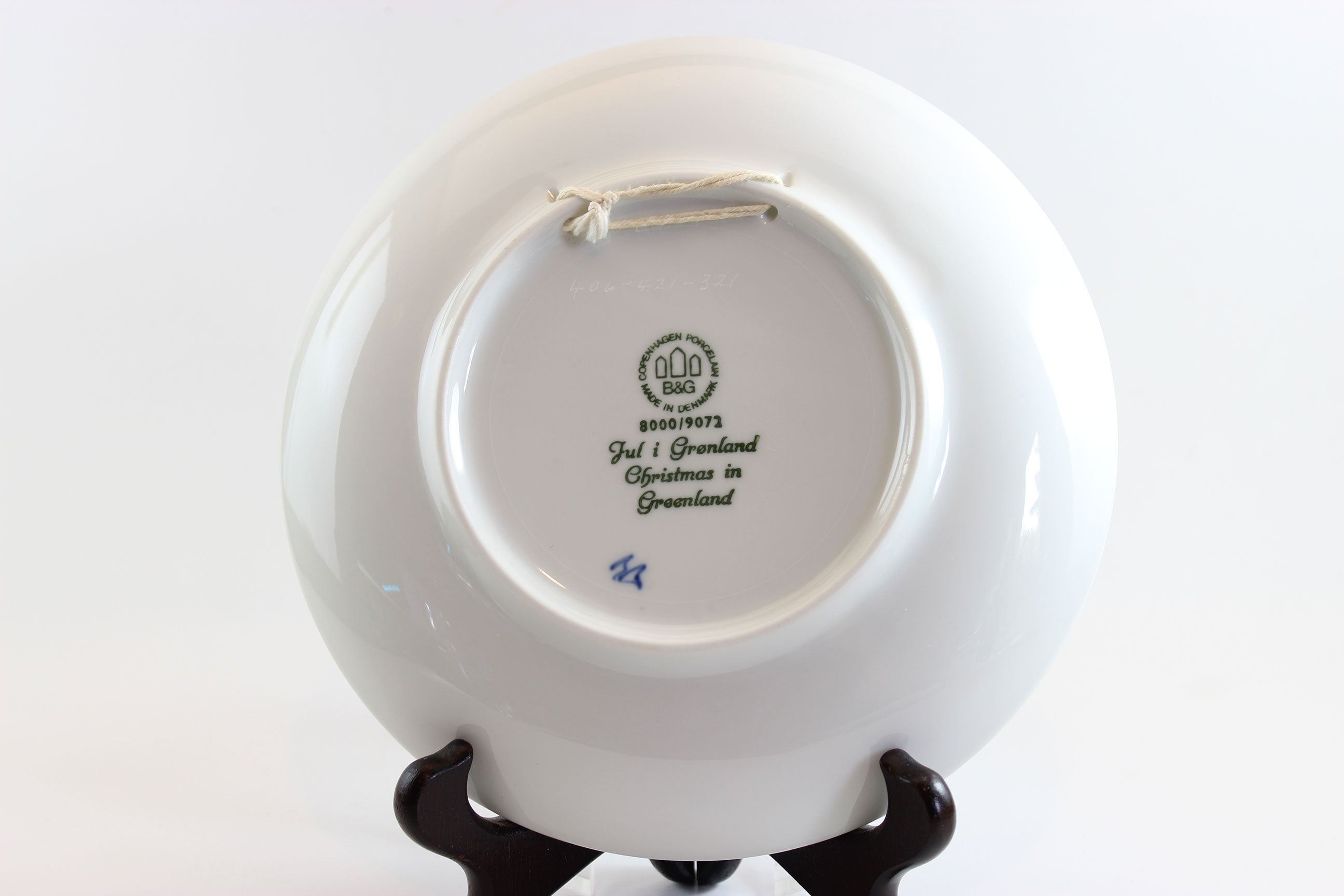 1972 Bing and Grondahl Christmas Plate Greenland with Dogsled and Village