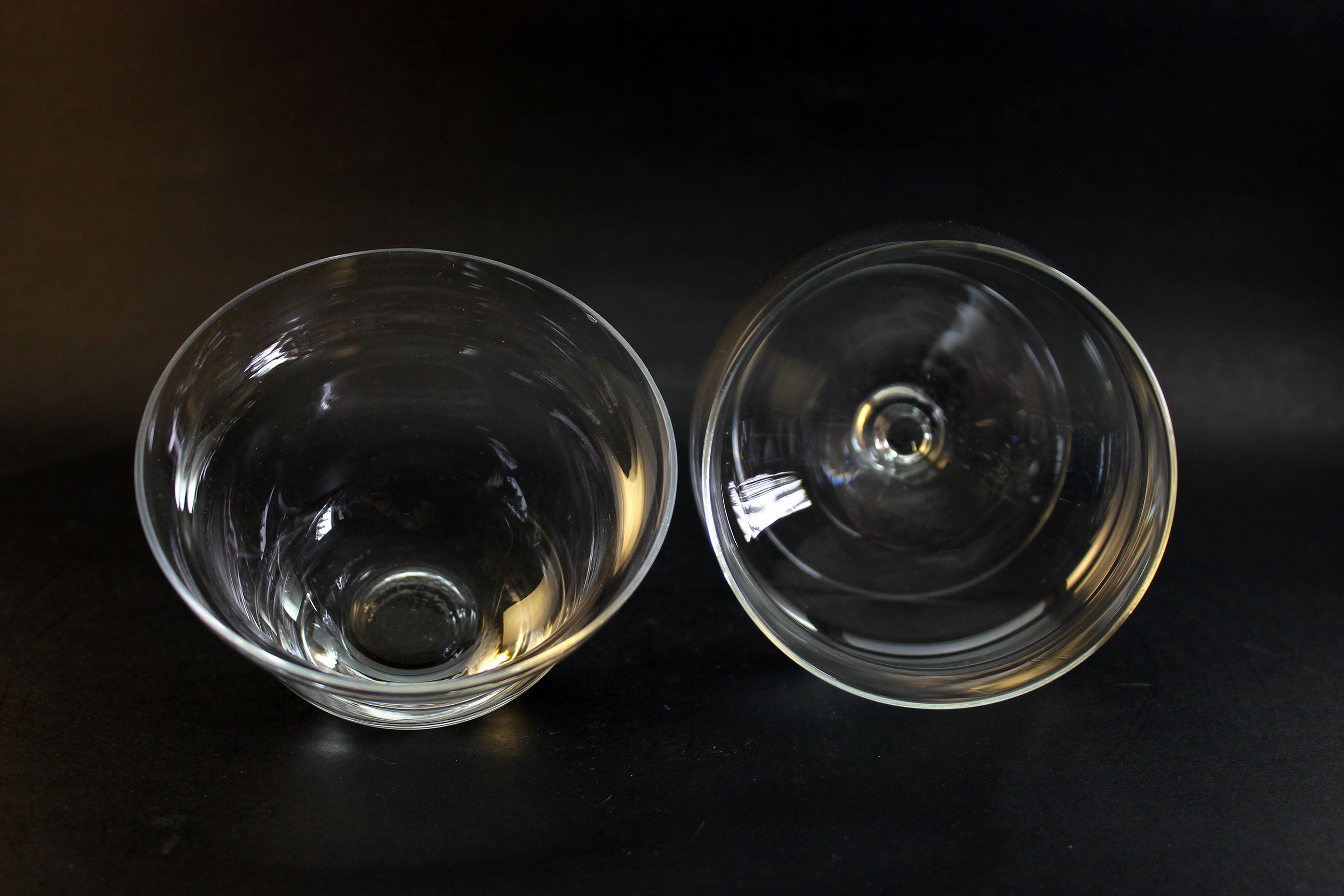 Blown Glass Seafood Cocktail Glasses With Chiller Inserts
