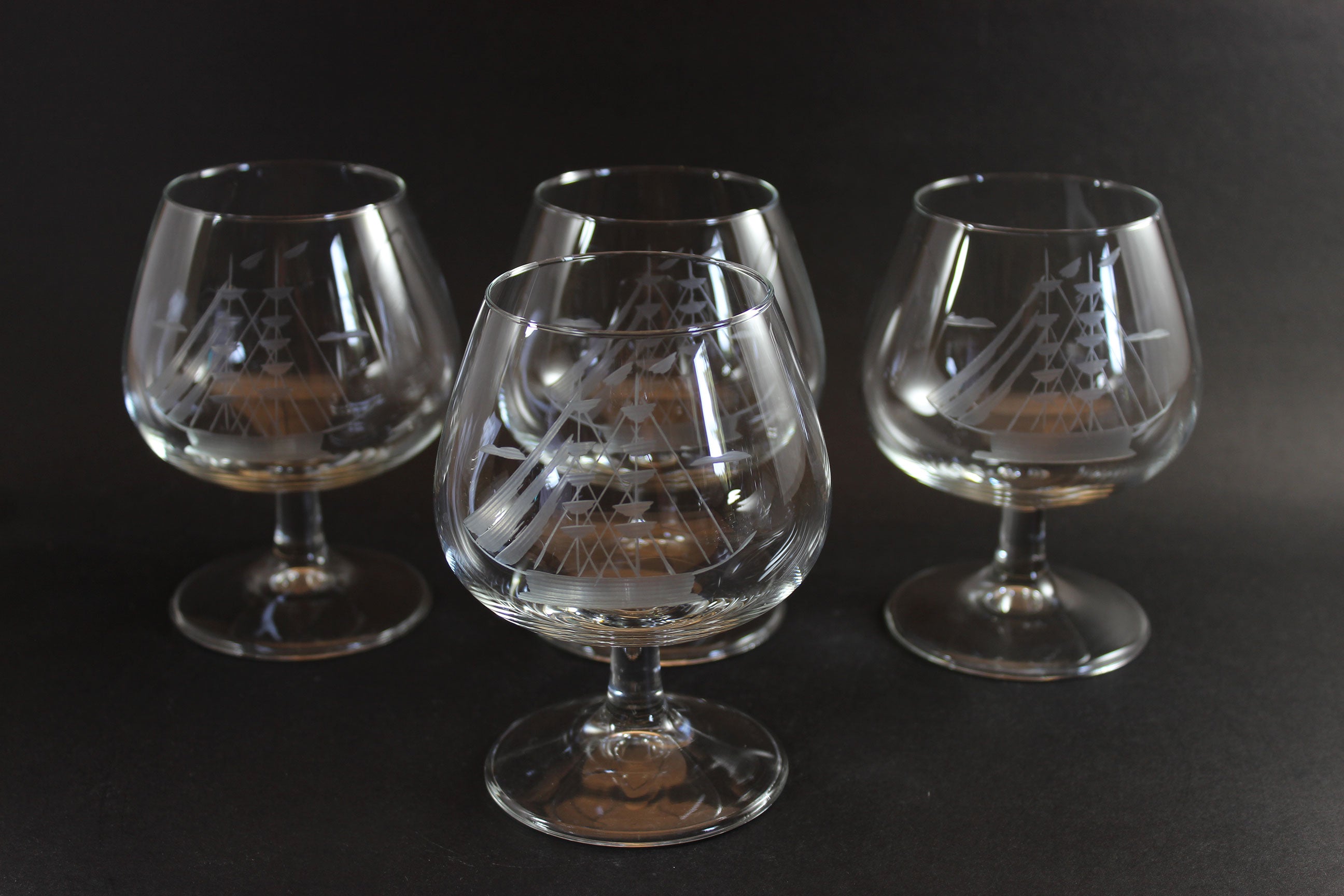 Brandy_Cognac_Glasses_Etched_Schooner