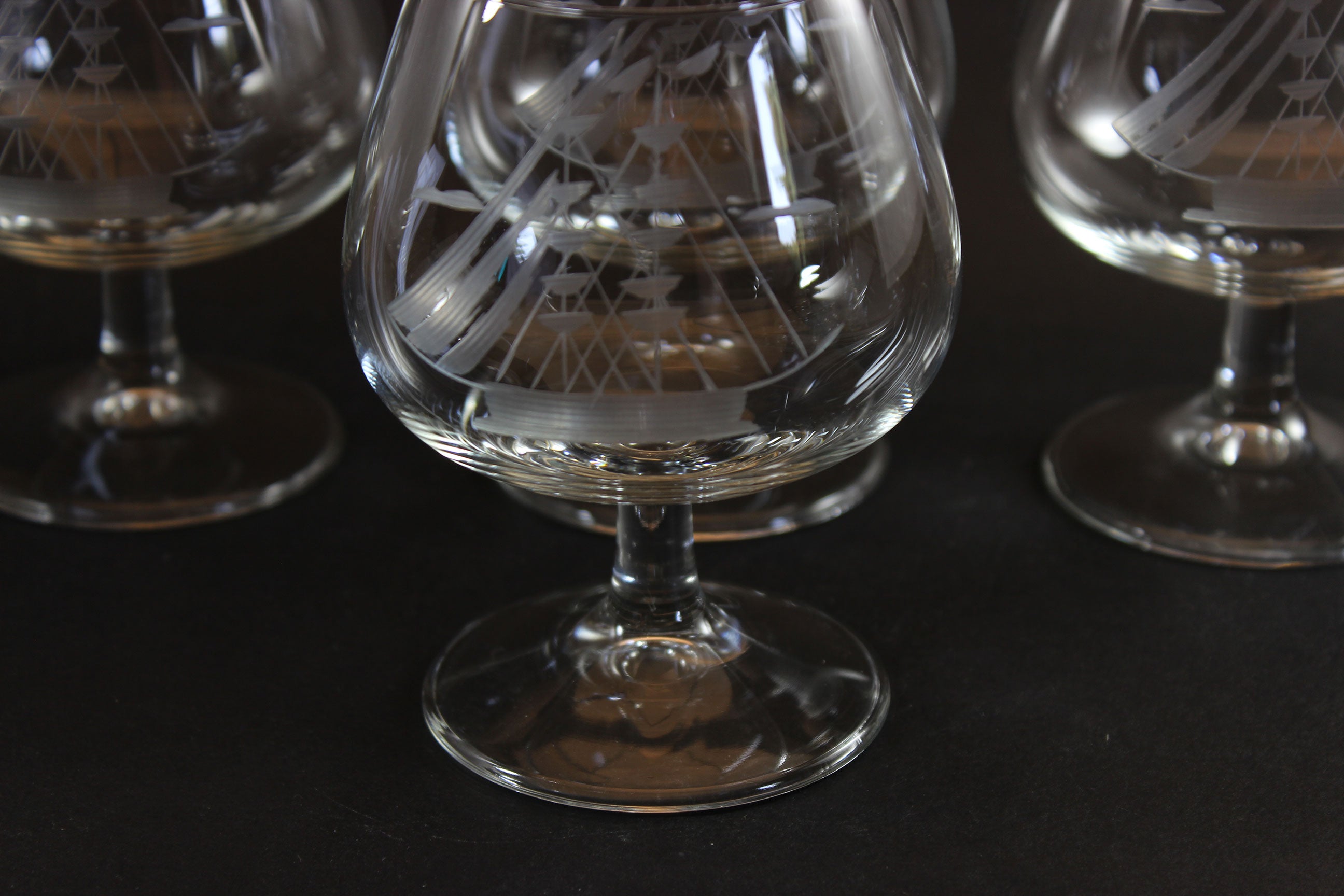 Brandy_Cognac_Glasses_Etched_Schooner