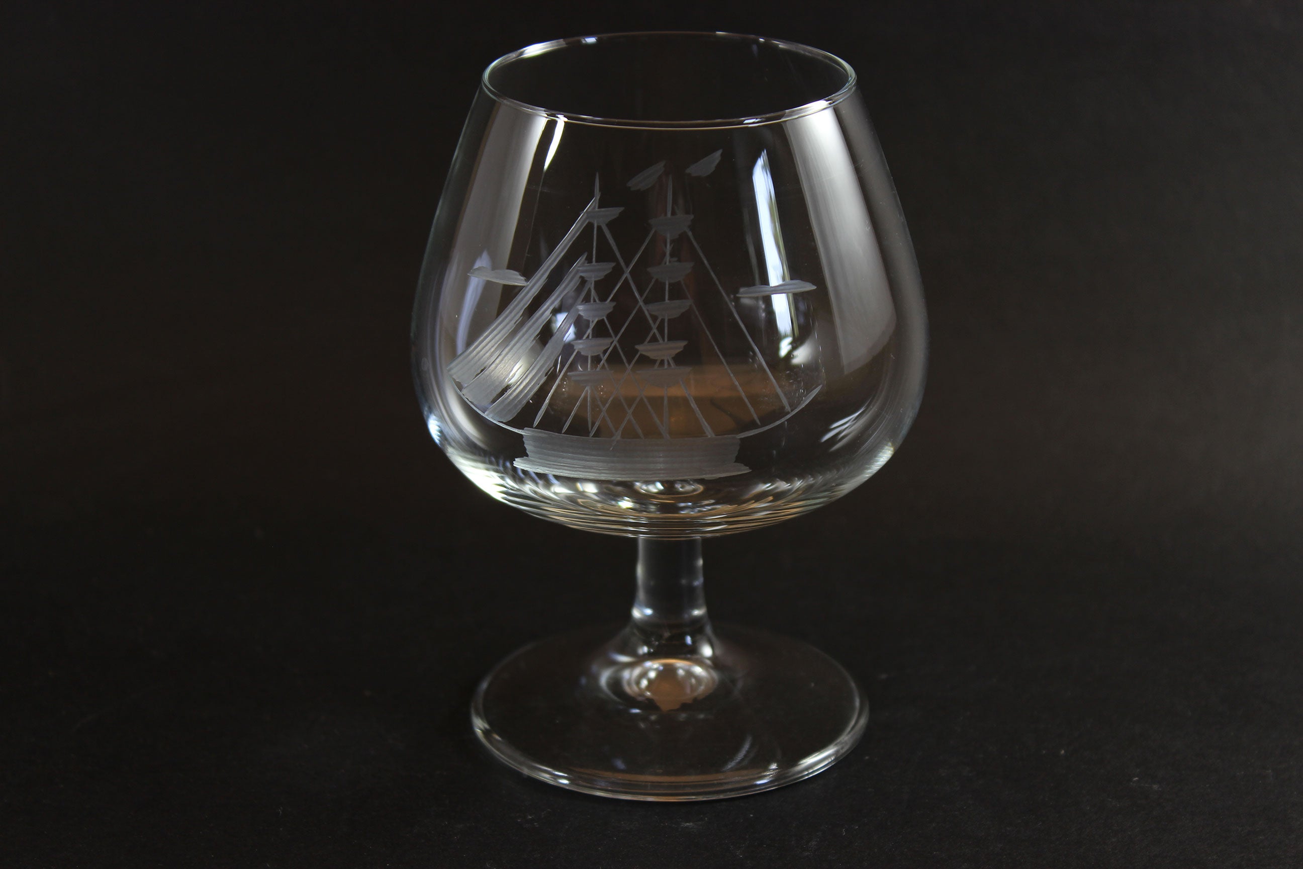 Brandy_Cognac_Glasses_Etched_Schooner
