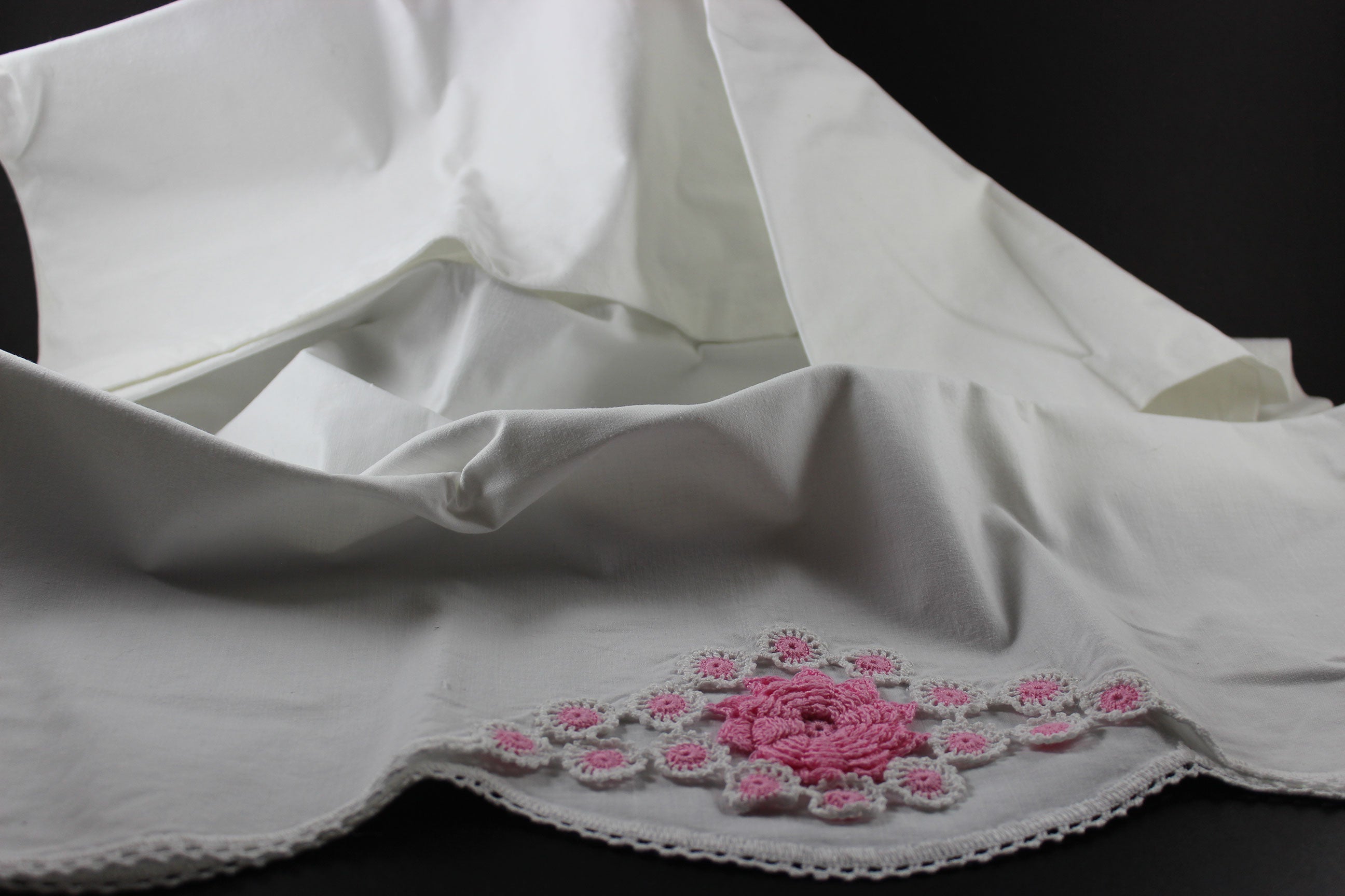 Pillowcase Set with Floral Crochet Edge