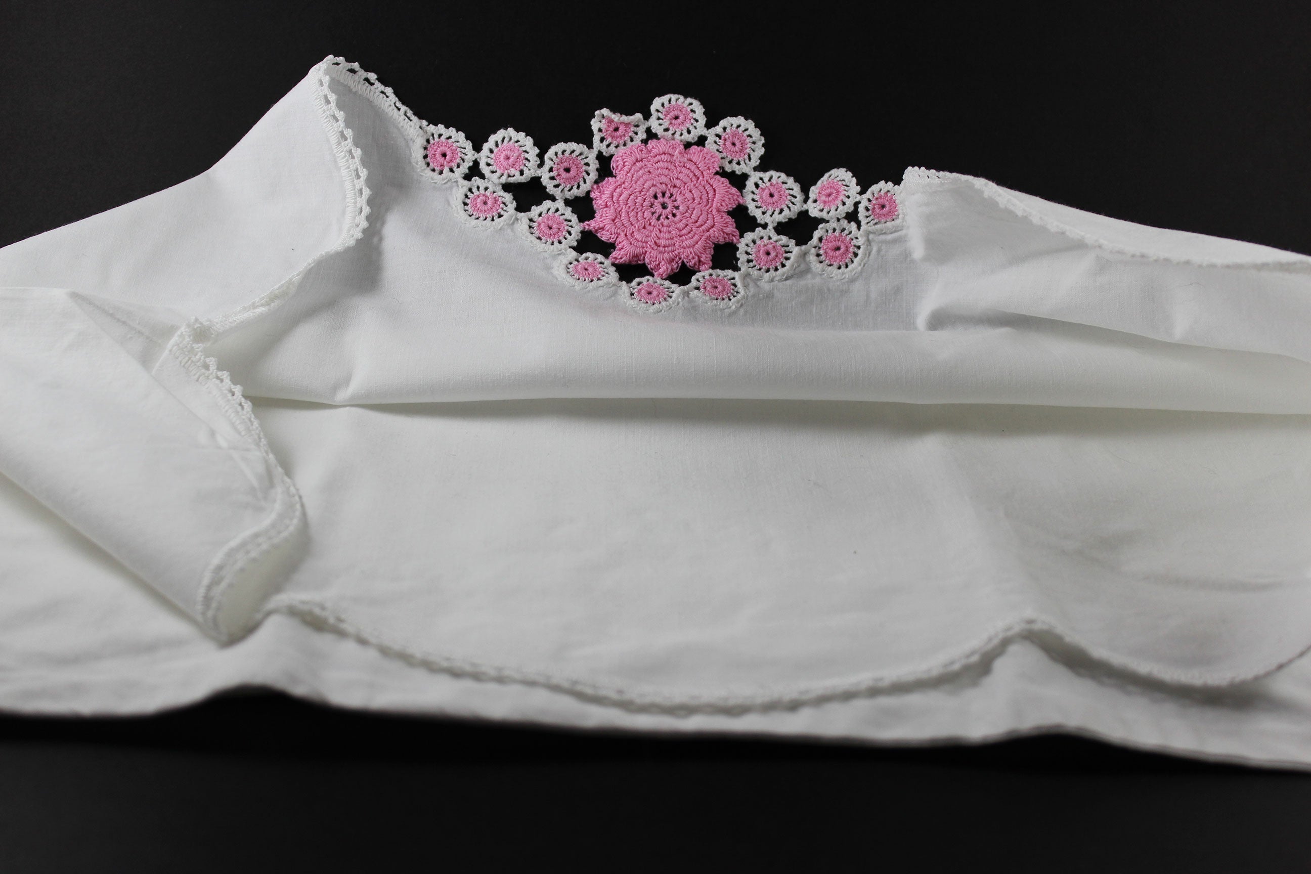 Pillowcase Set with Floral Crochet Edge