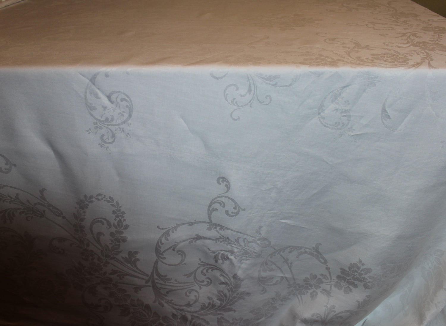 Double Damask Linen Table Cloth, Very Large