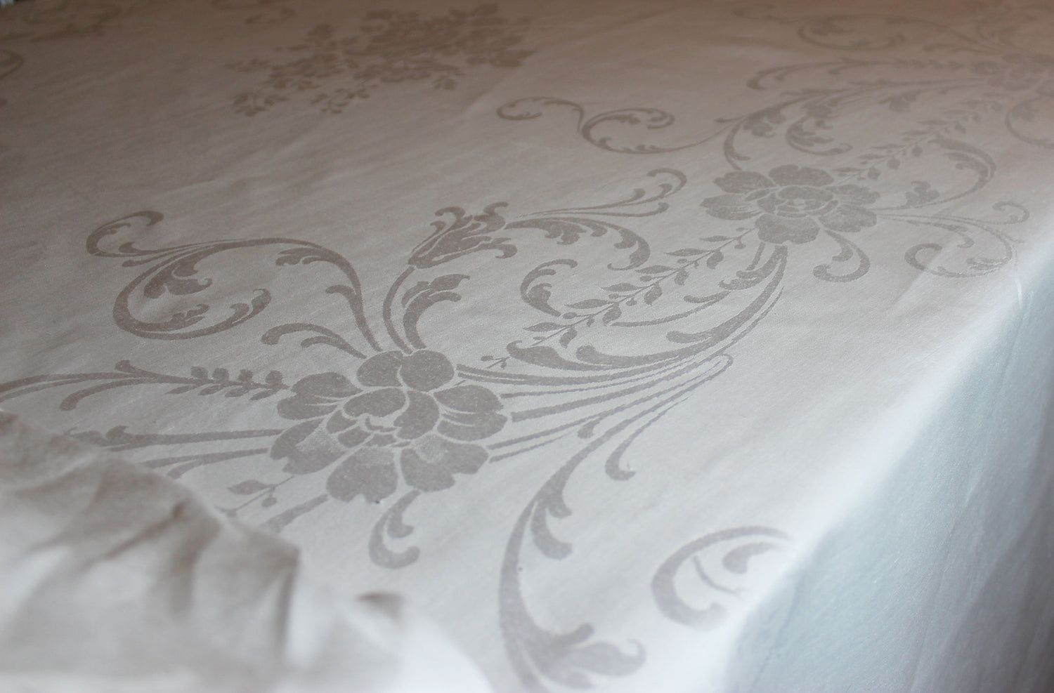 Double Damask Linen Table Cloth, Very Large
