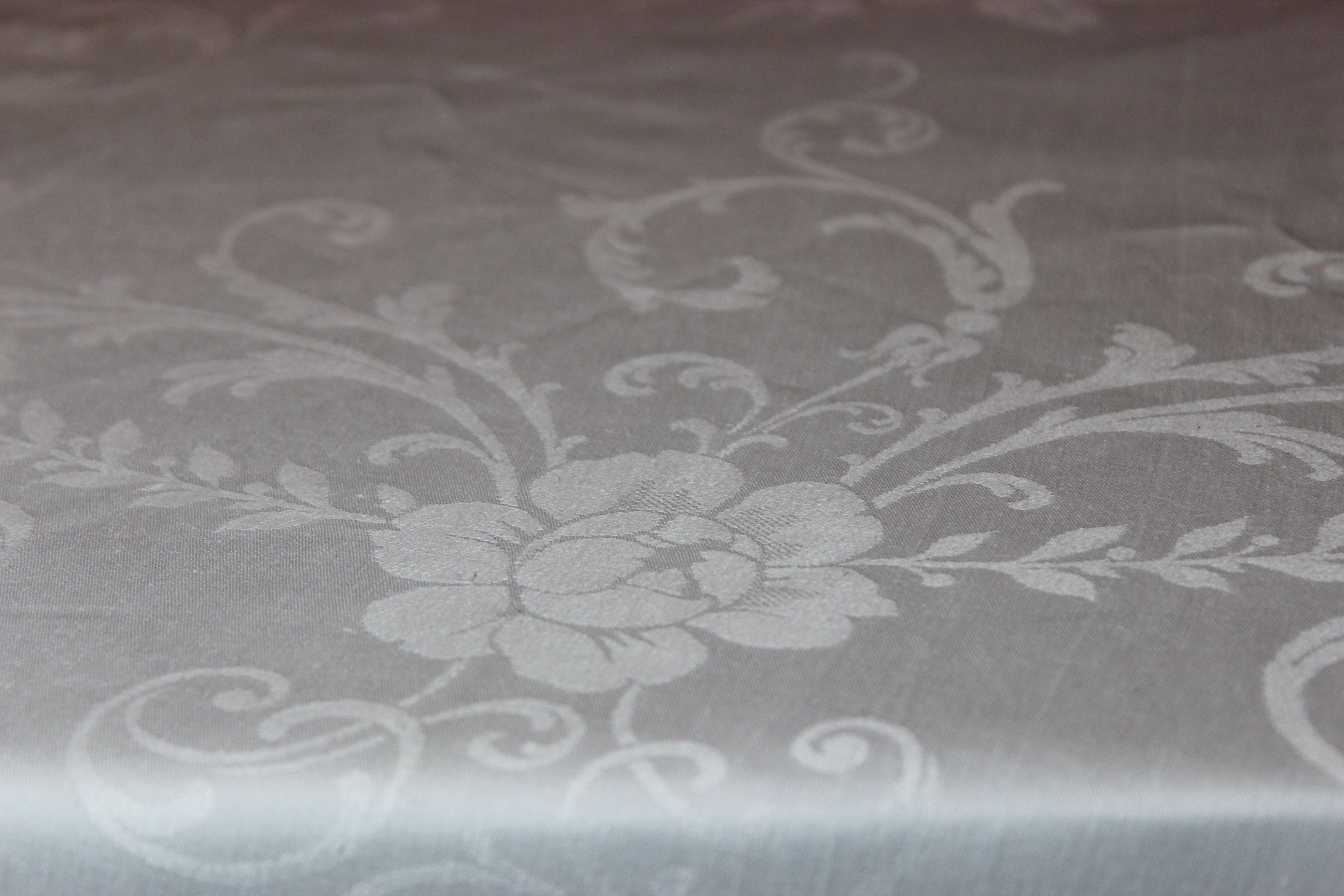 Double Damask Linen Table Cloth, Very Large