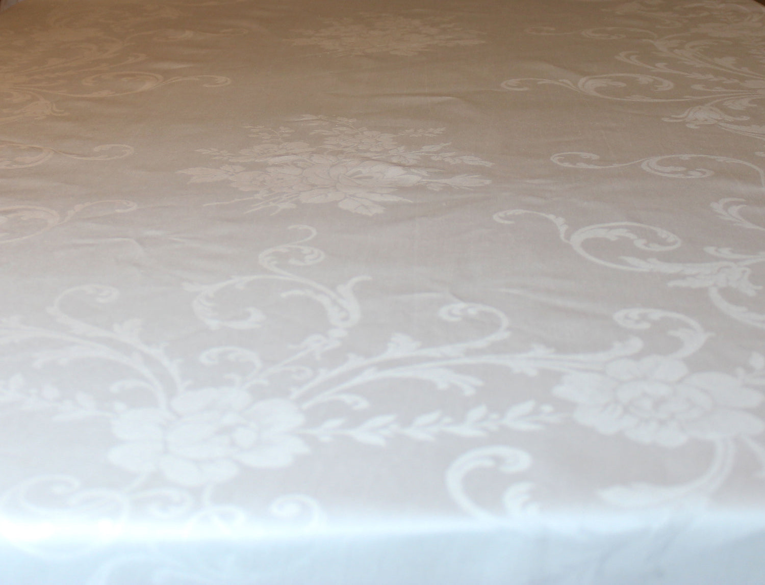 Double Damask Linen Table Cloth, Very Large