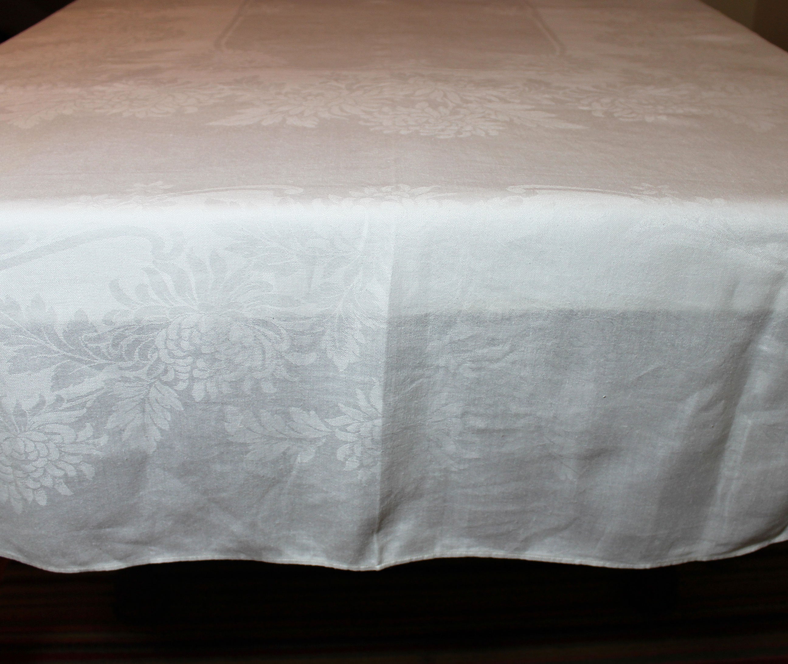 Double Damask Linen Table Cloth, Chrysanthemums