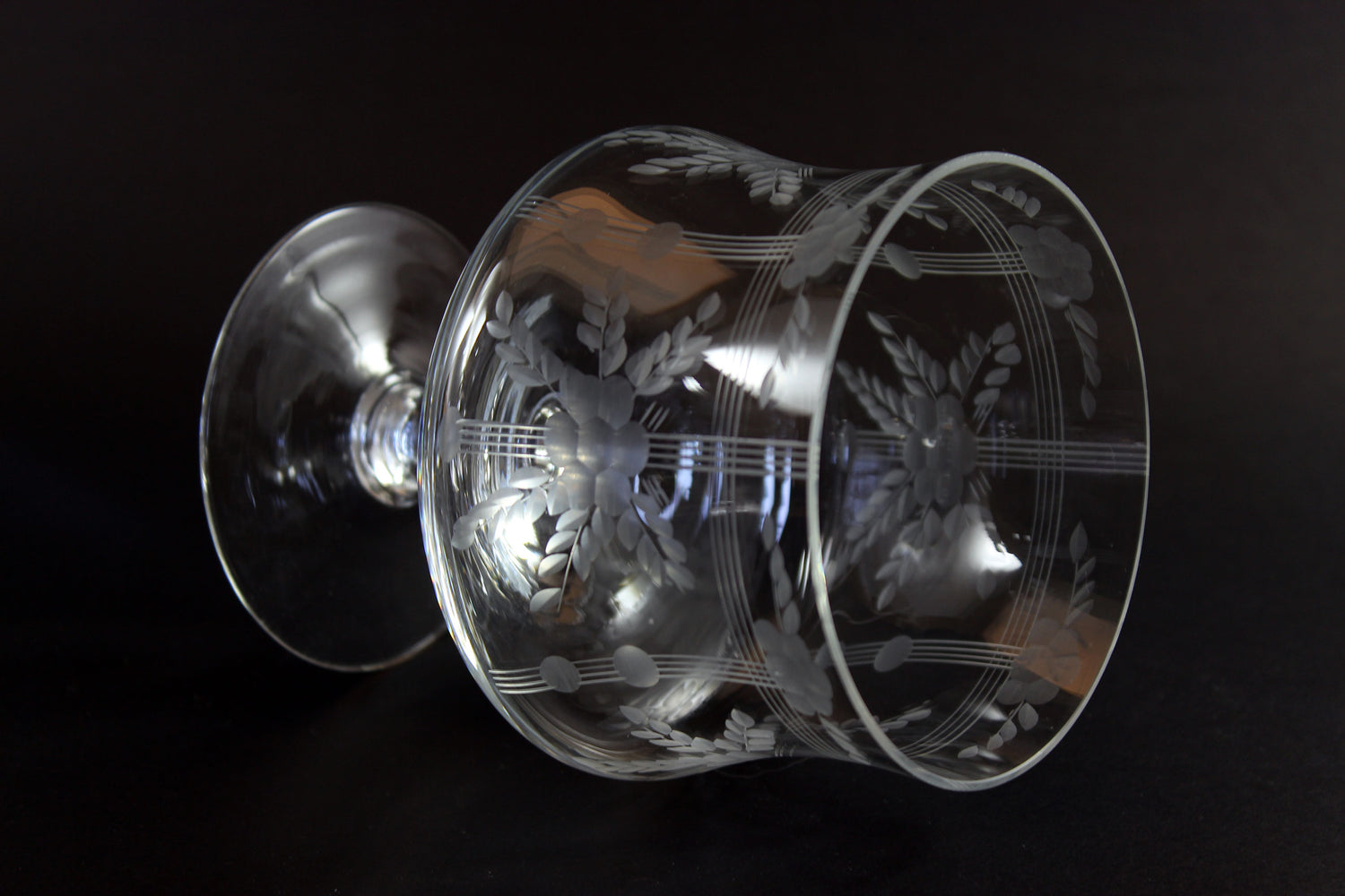 Etched Glass Seafood Cocktail Glasses With Chiller Inserts