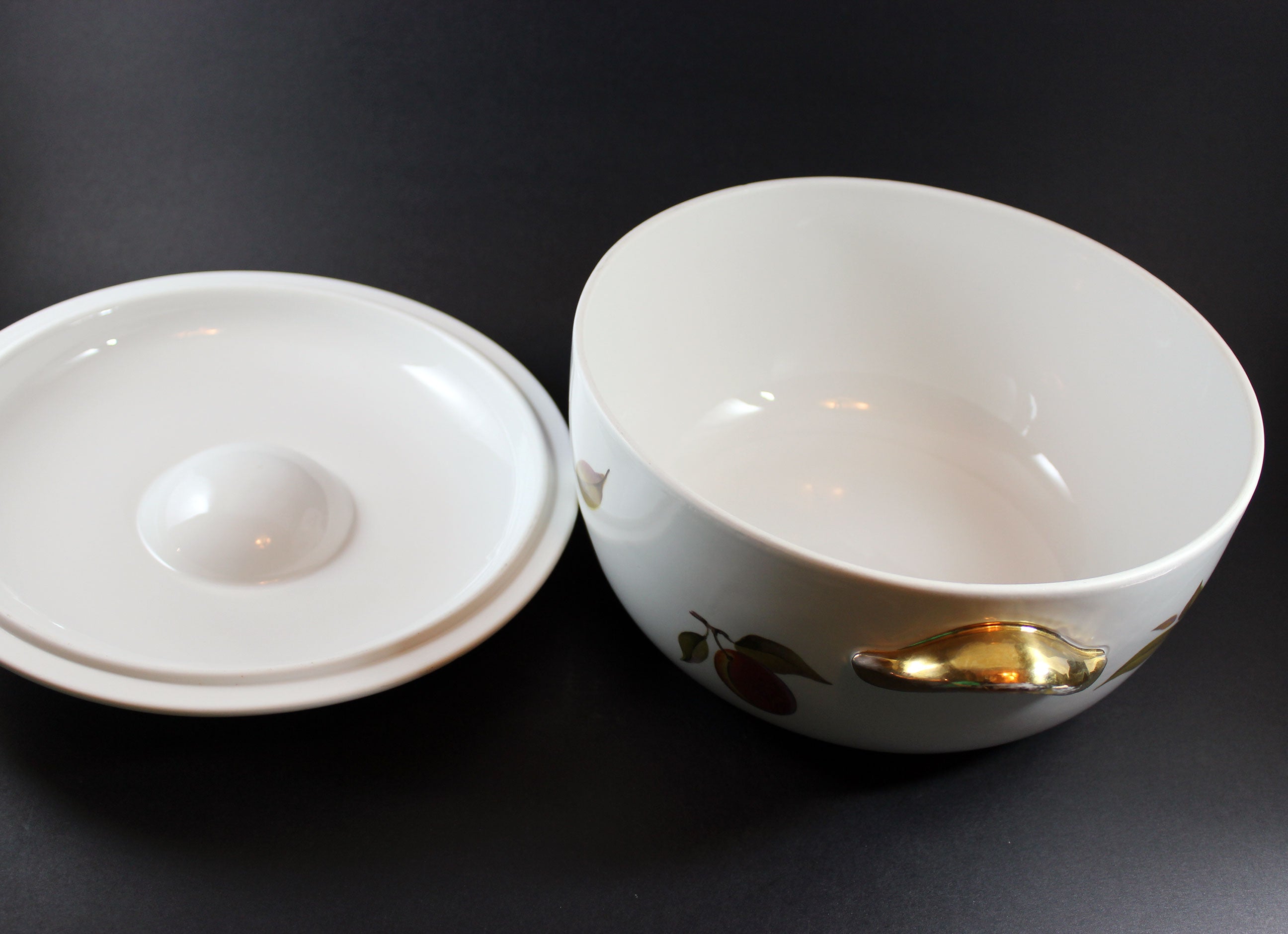 Evesham Gold, Royal Worcester, Large Covered Casserole Dish
