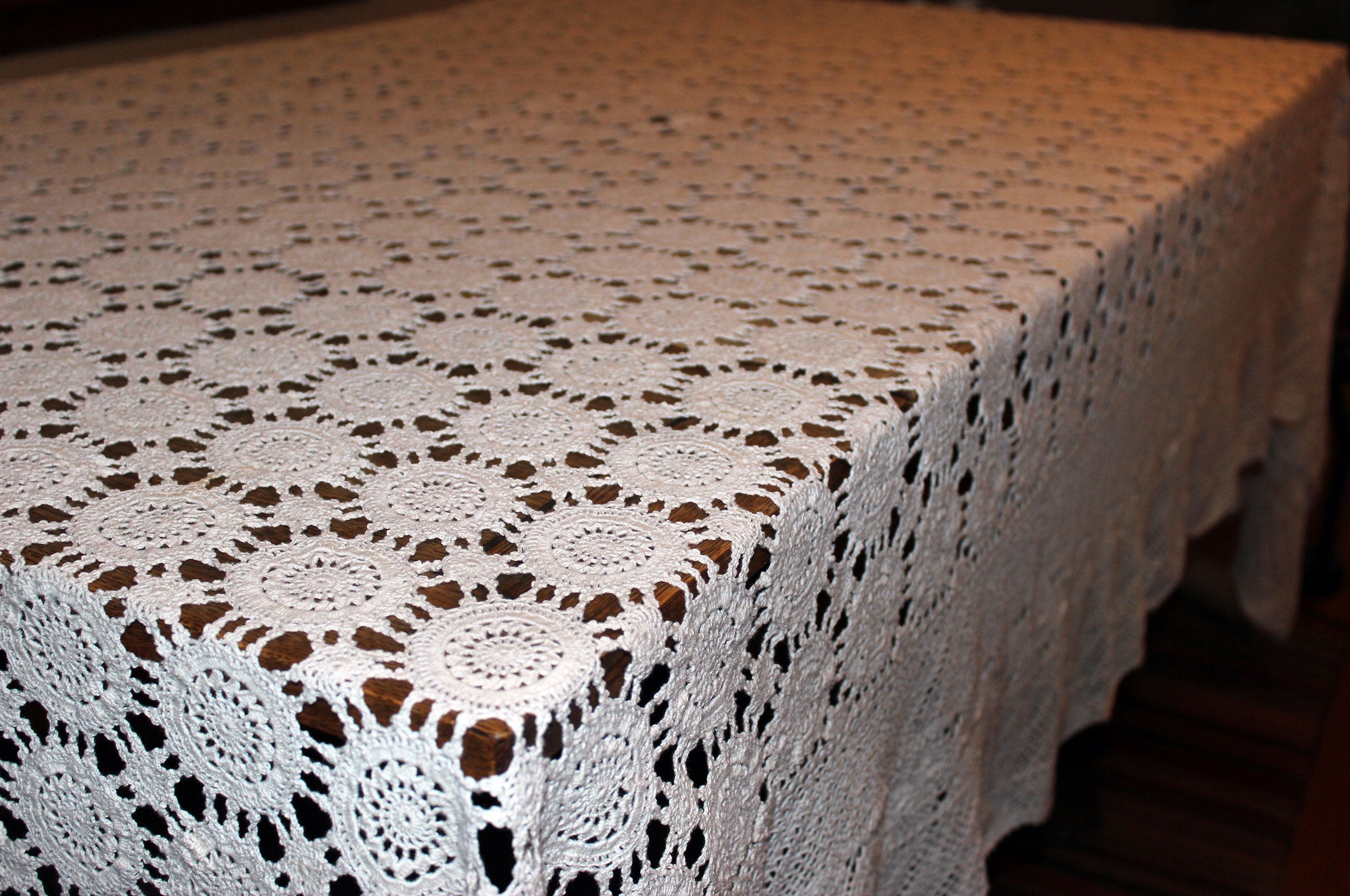 Vintage Hand Crochet Lace Tablecloth