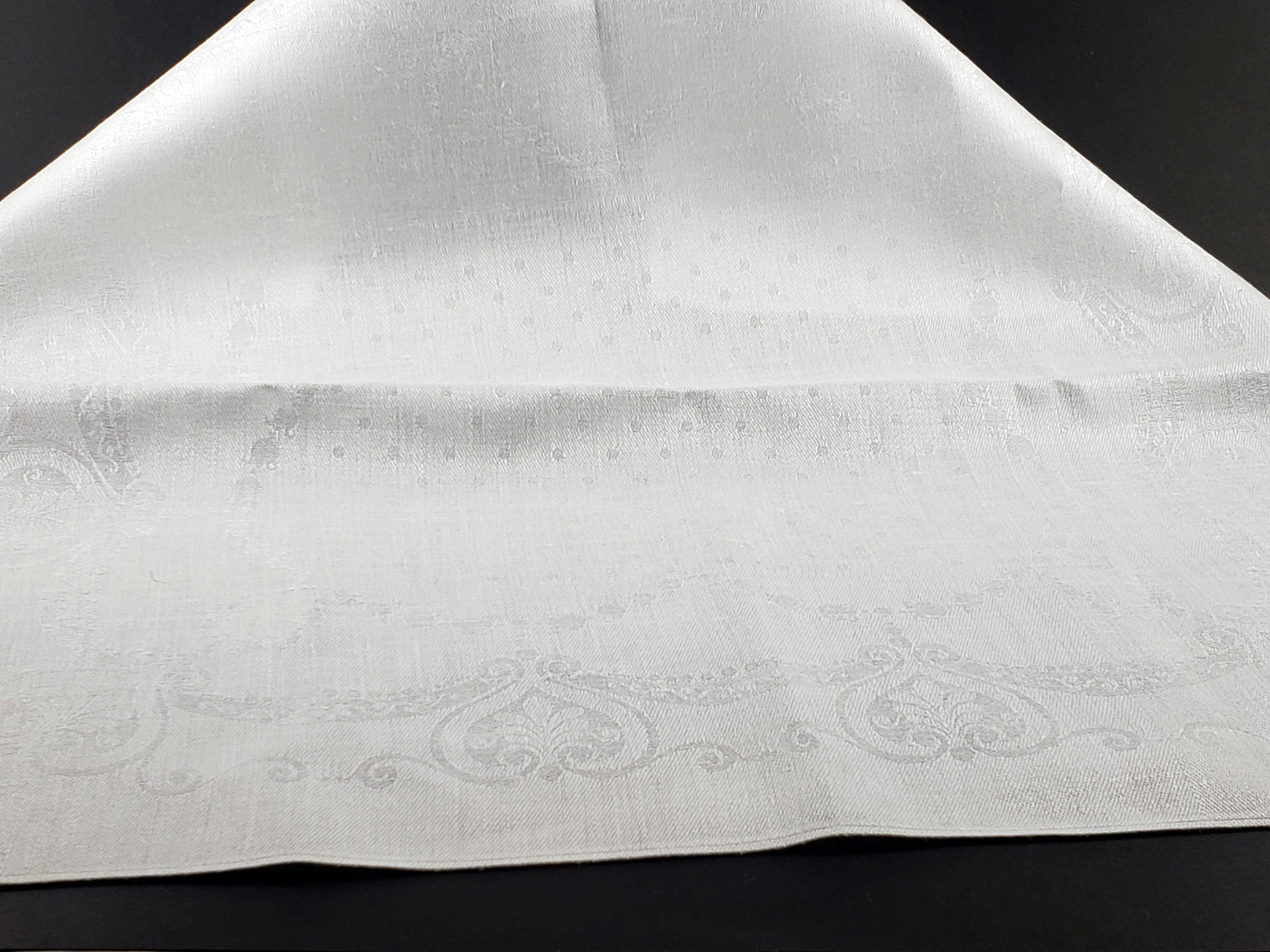 Irish Linen Dinner Napkins, Hearts and Scrolls