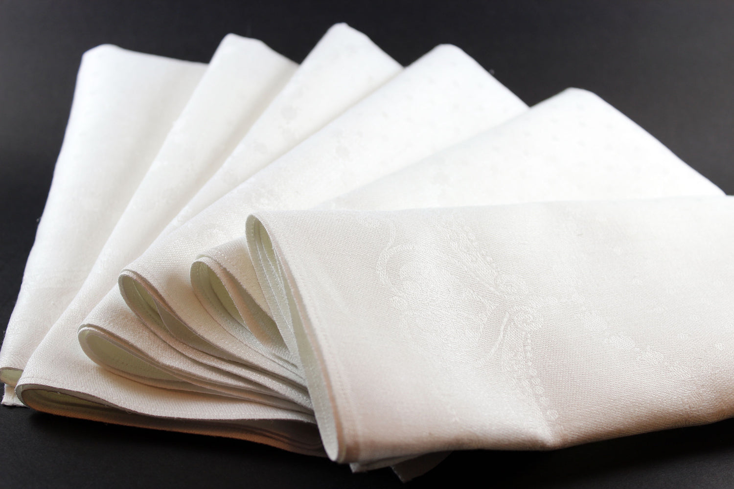 Irish Linen Dinner Napkins, Hearts and Scrolls