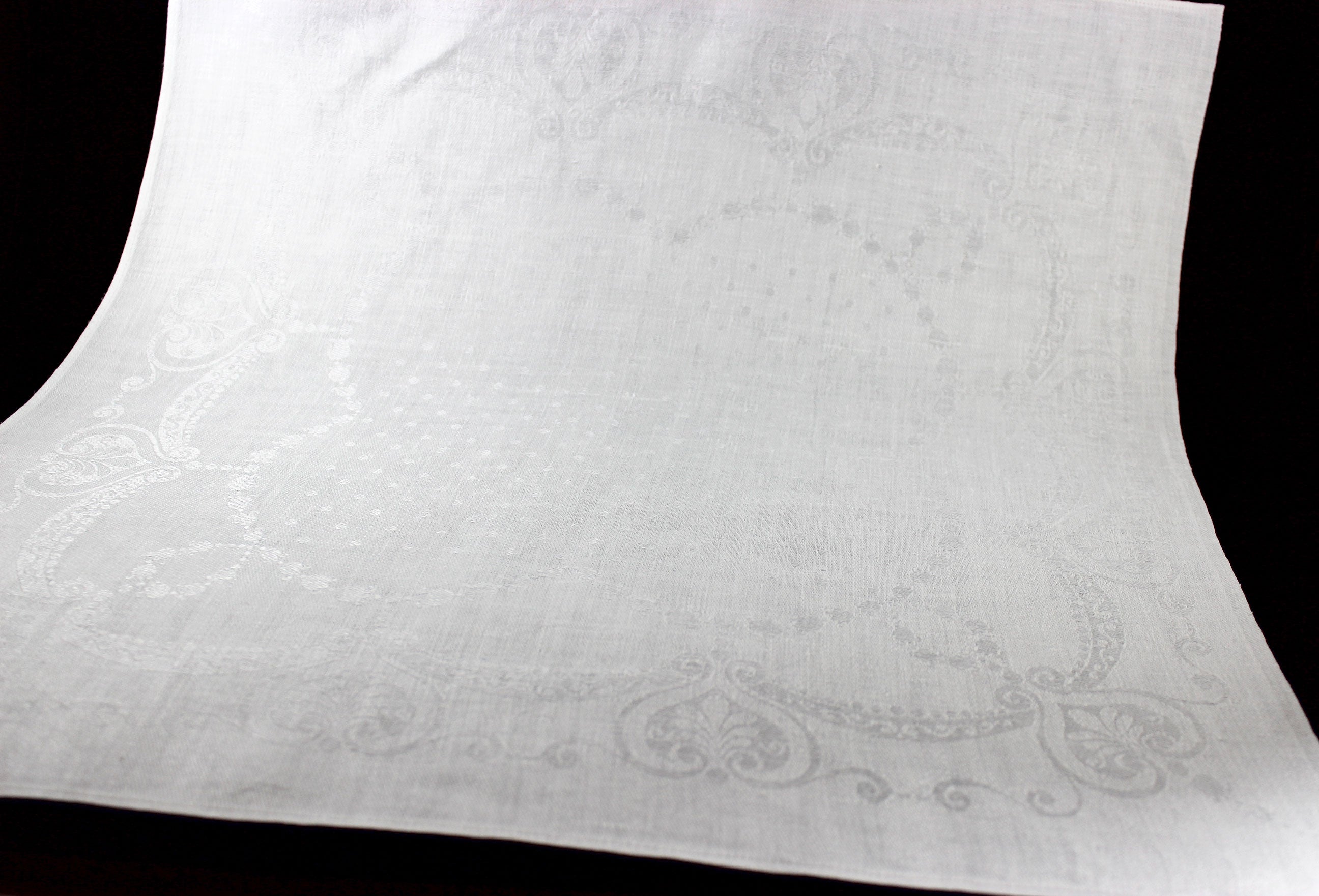 Irish Linen Dinner Napkins, Hearts and Scrolls