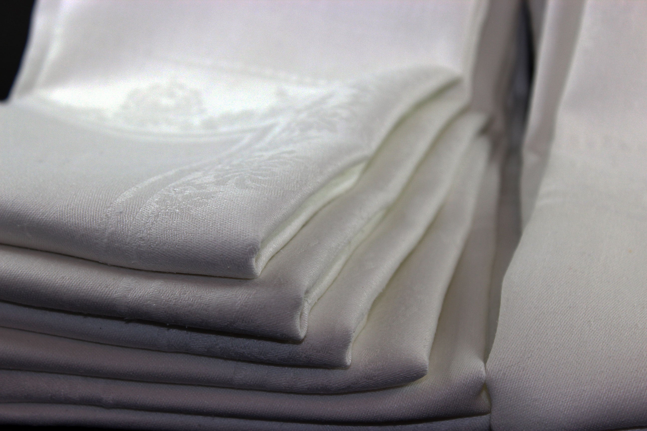 Irish Linen Large Dinner Napkins, Chrysanthemums