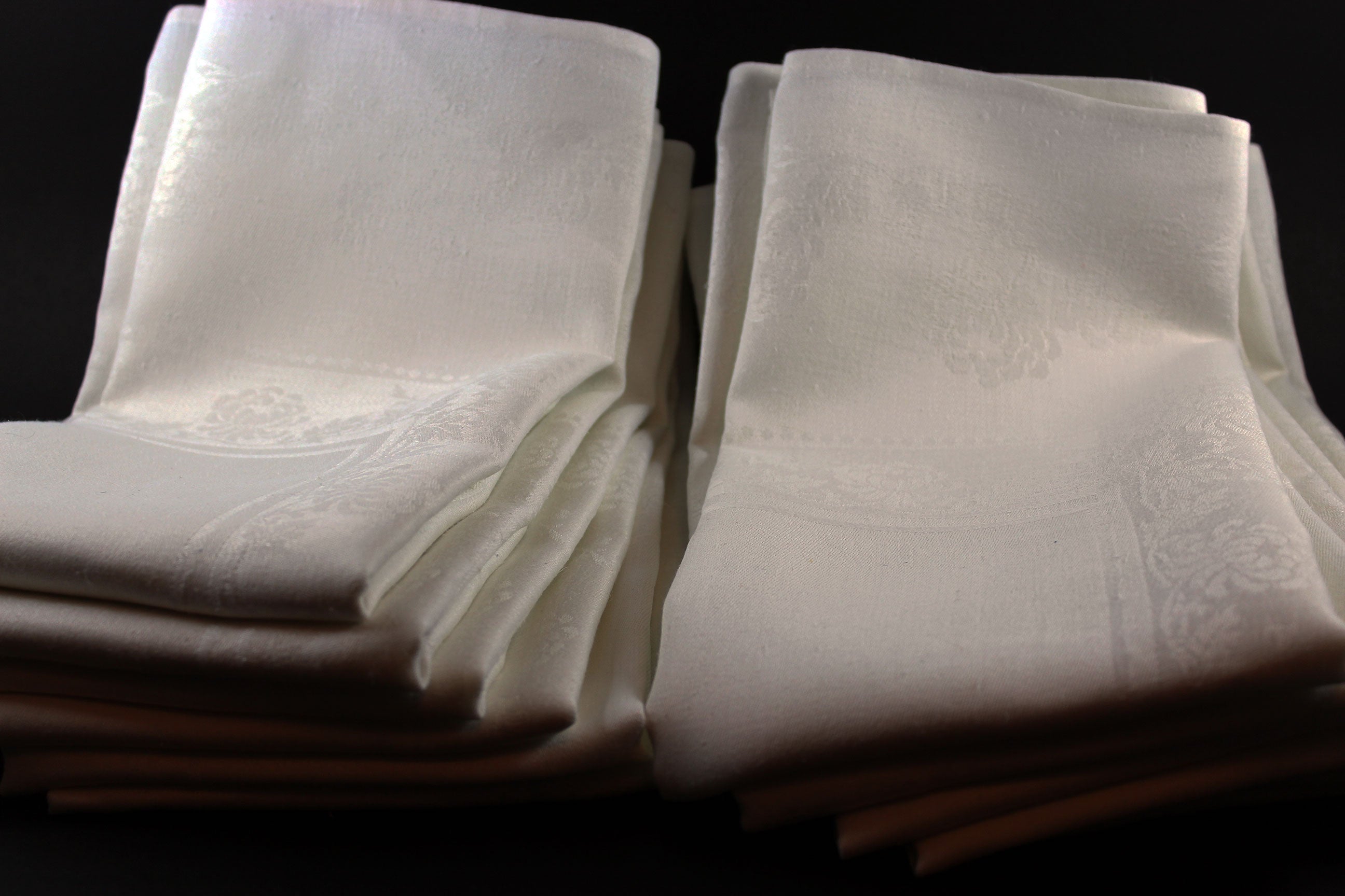 Irish Linen Large Dinner Napkins, Chrysanthemums