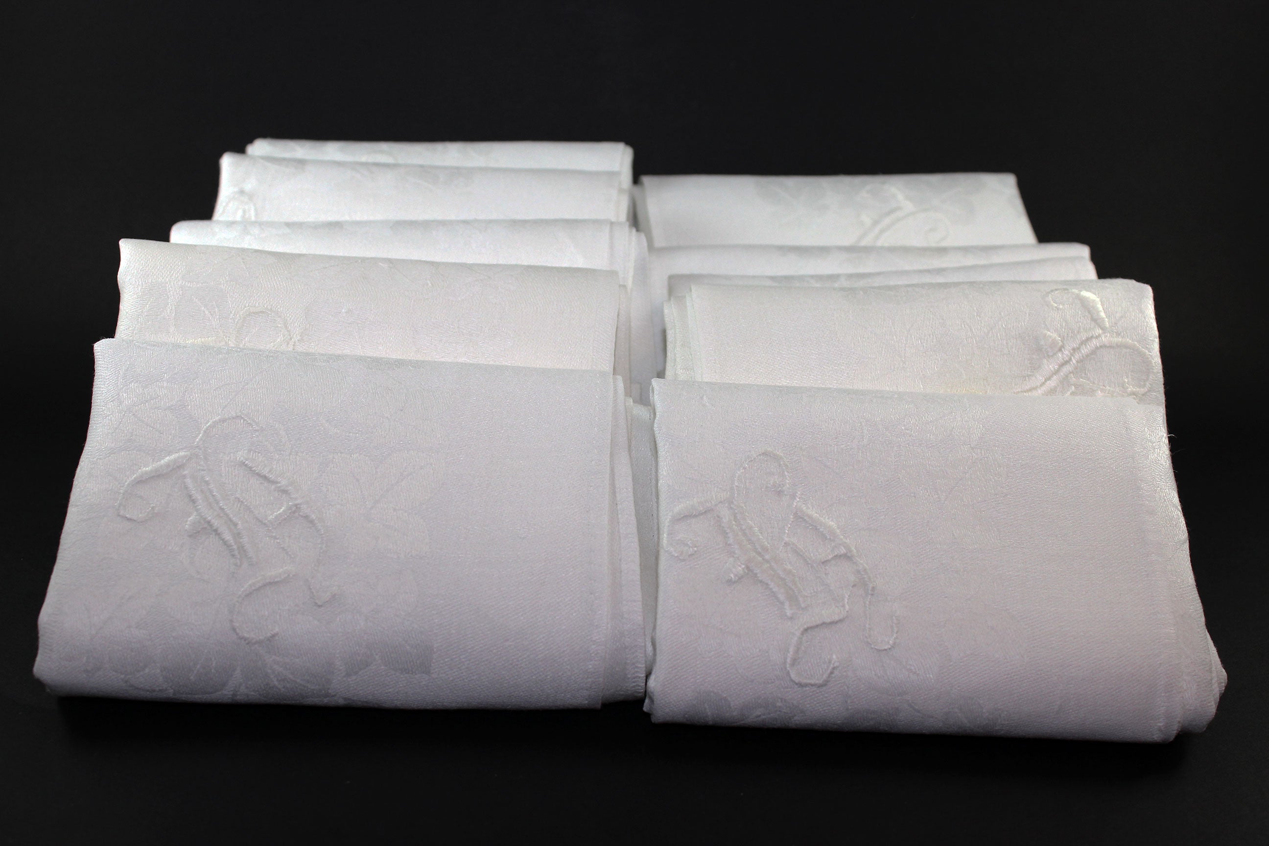 Irish Linen Dinner Napkins, Ivy Pattern