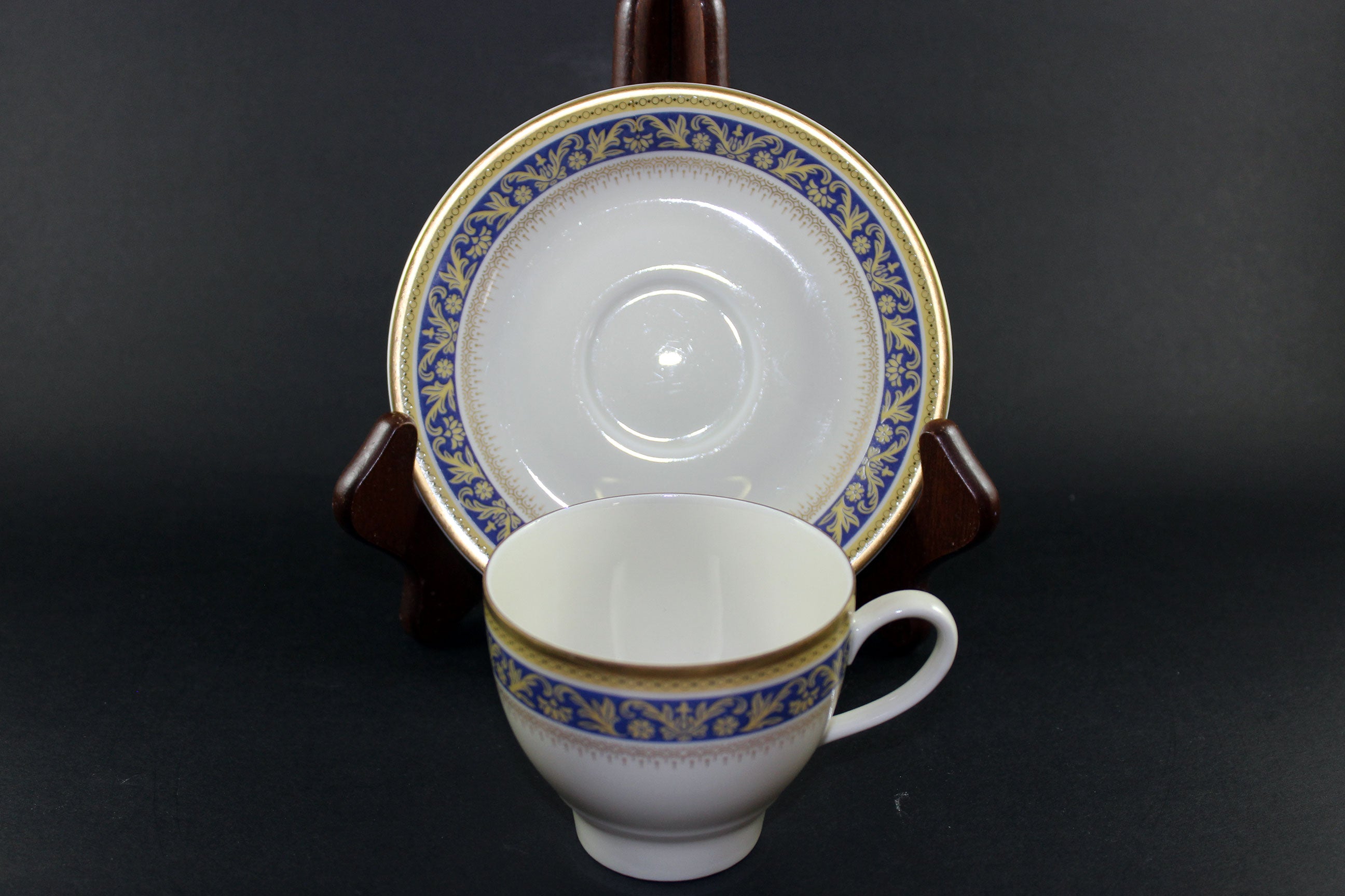 Vohenstrauss, Johann Seltmann Porcelain Coffee Set