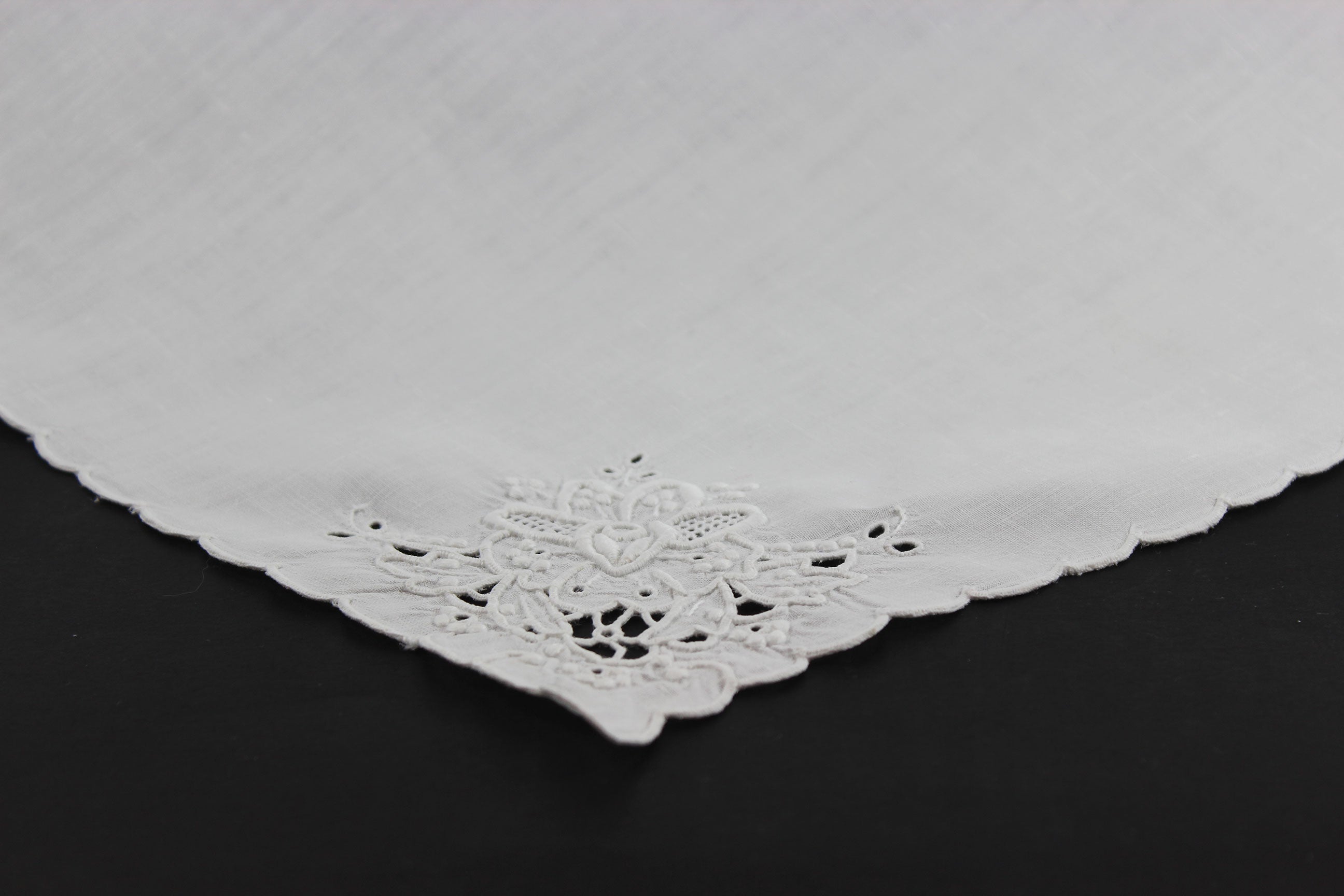 Madeira Hand Embroidered Linen Napkins, White