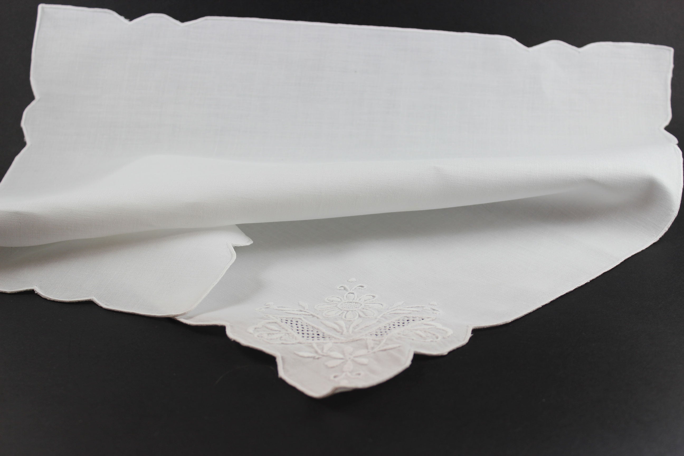 Madeira Hand Embroidered Floral Linen Napkins, White