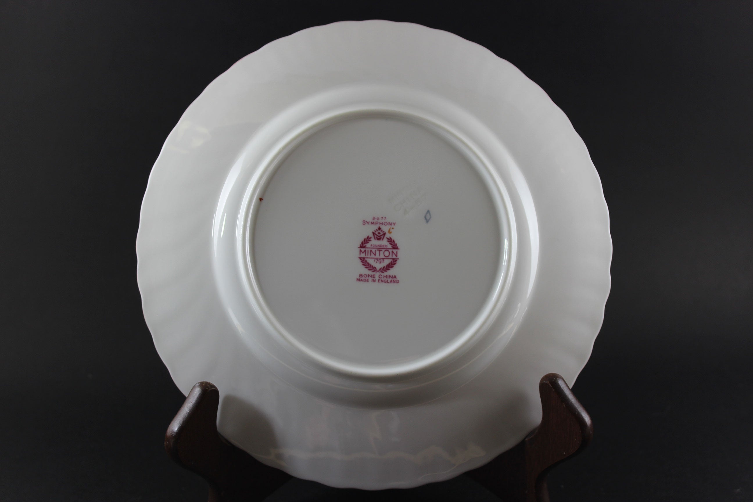 Minton China, Symphony Pink, 5 Piece Place Setting