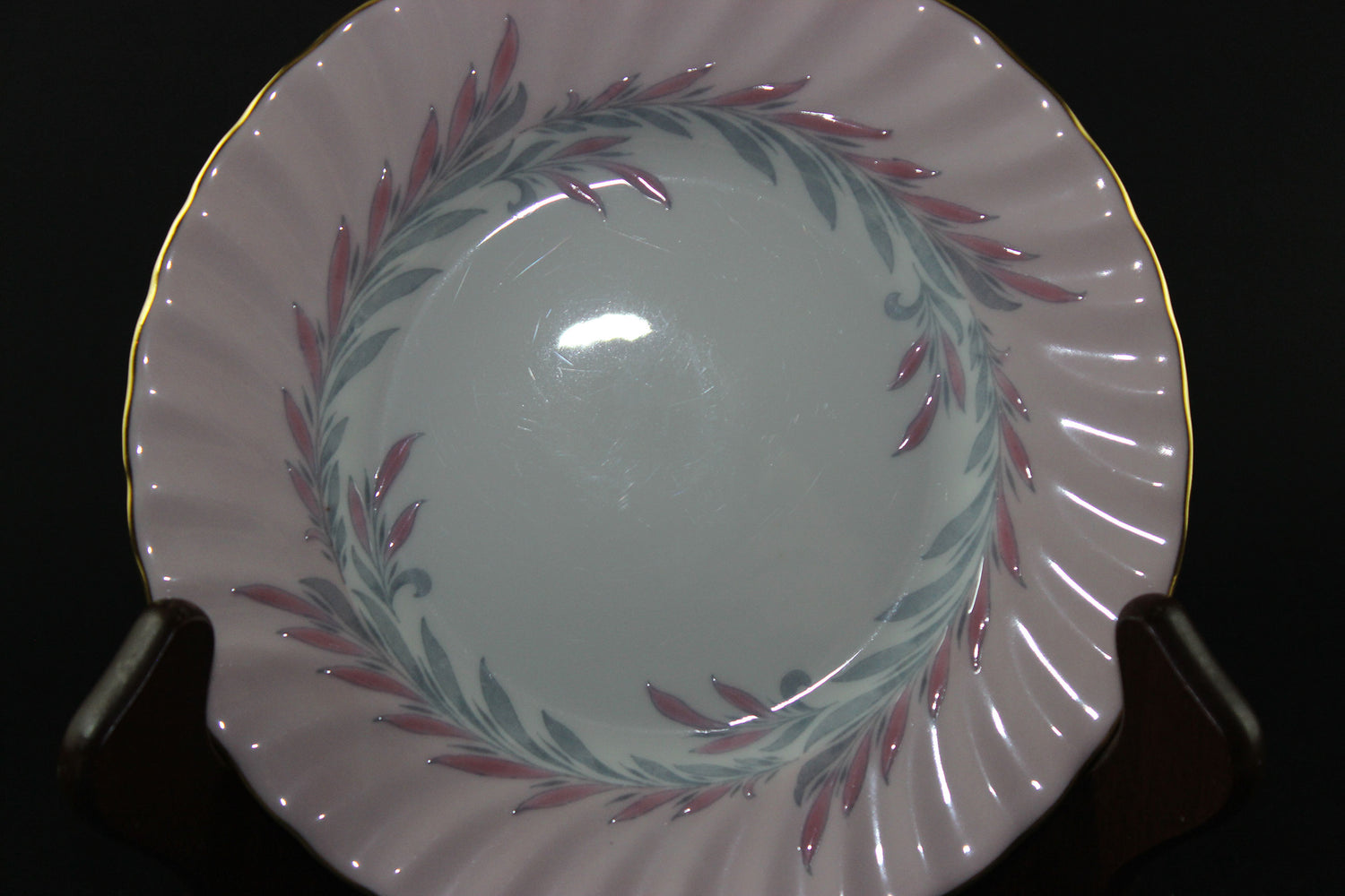 Minton China, Symphony Pink, 5 Piece Place Setting