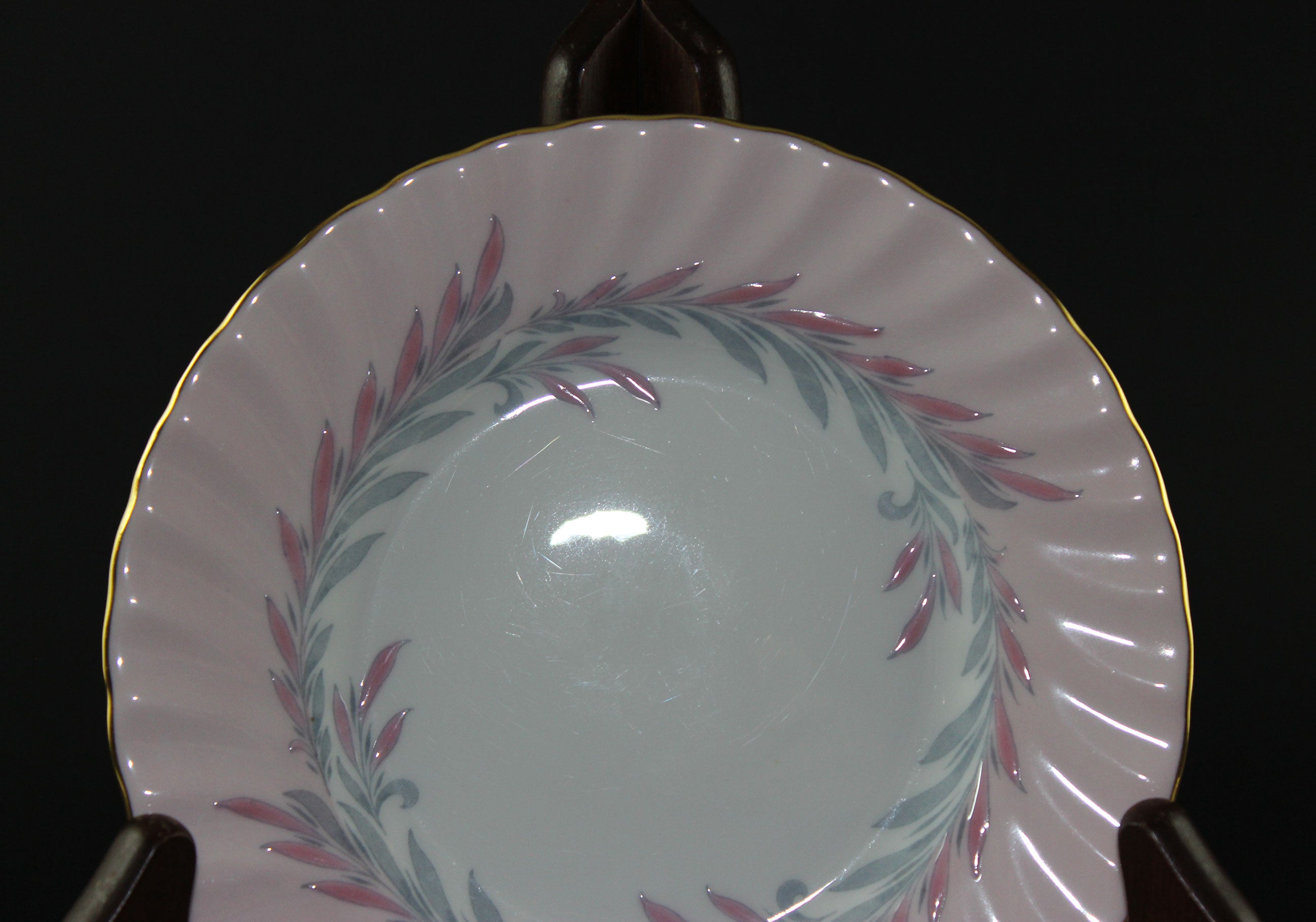 Minton China, Symphony Pink, 5 Piece Place Setting