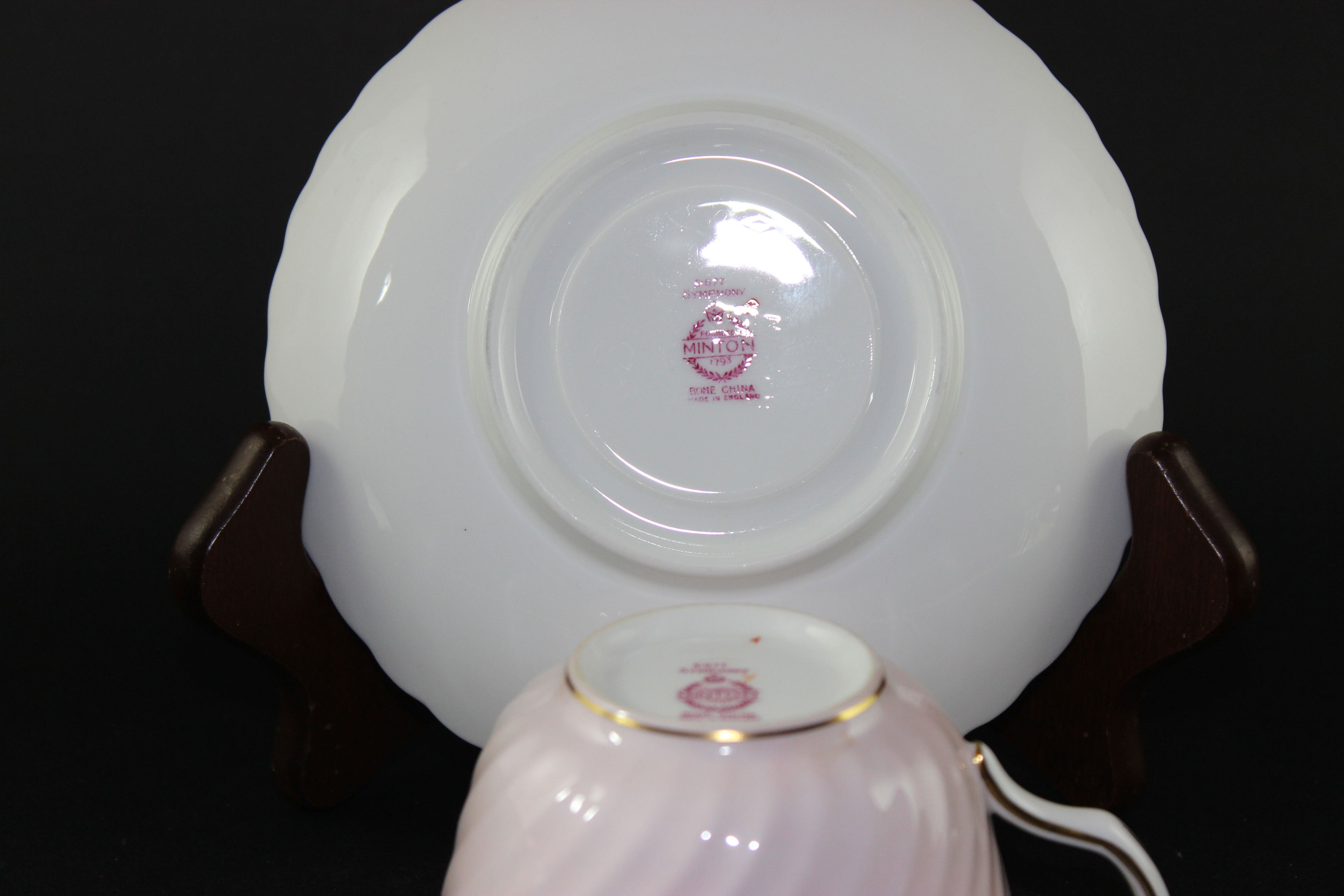 Minton China, Symphony Pink, 5 Piece Place Setting