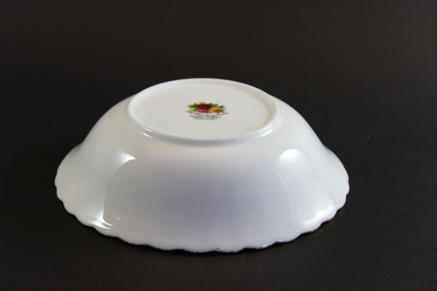 Royal Albert, Old Country Roses, 6 Piece Place Settings, England