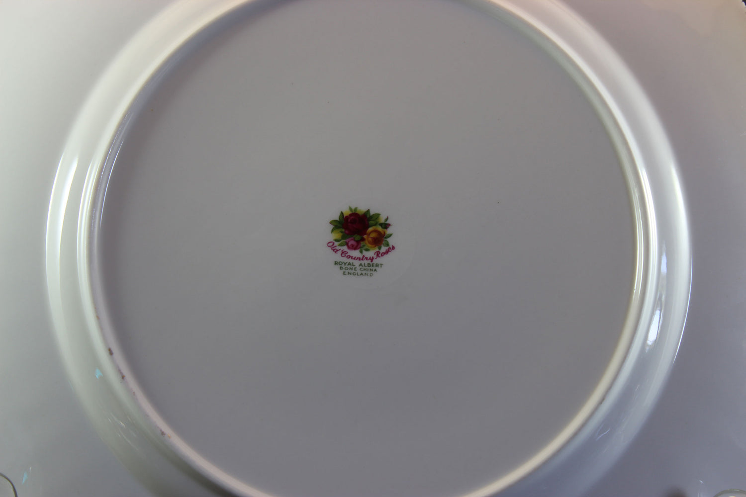 Royal Albert, Old Country Roses, 6 Piece Place Settings, England