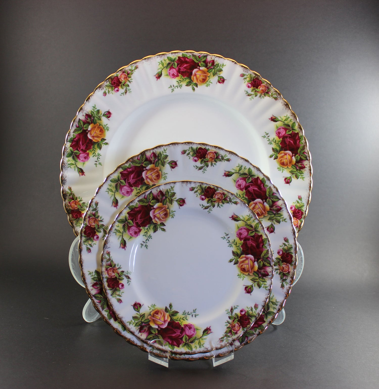 Royal Albert, Old Country Roses, 6 Piece Place Settings, England