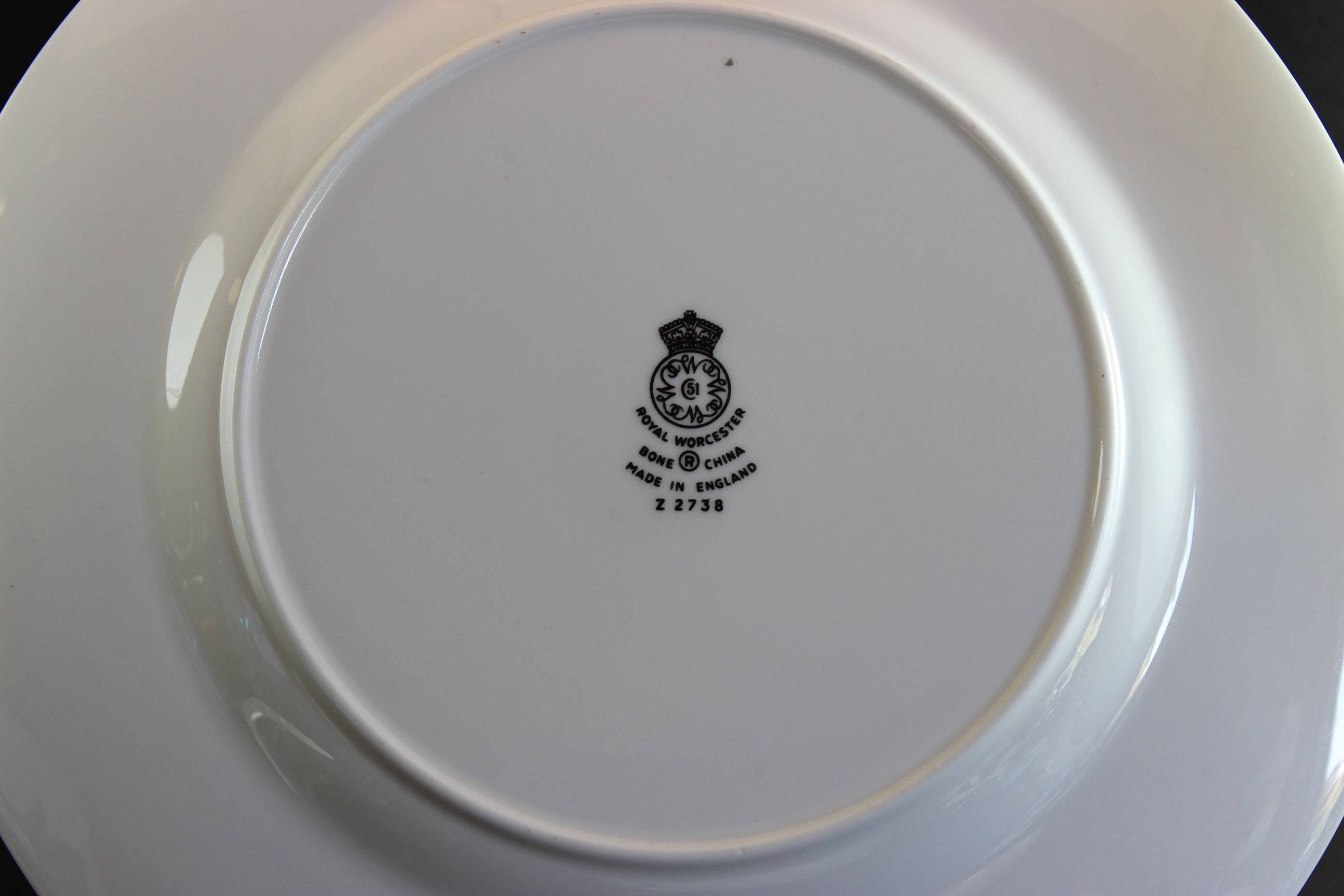 Royal Worcester, Bridal Rose, Z2738. 6 Piece Place Settings