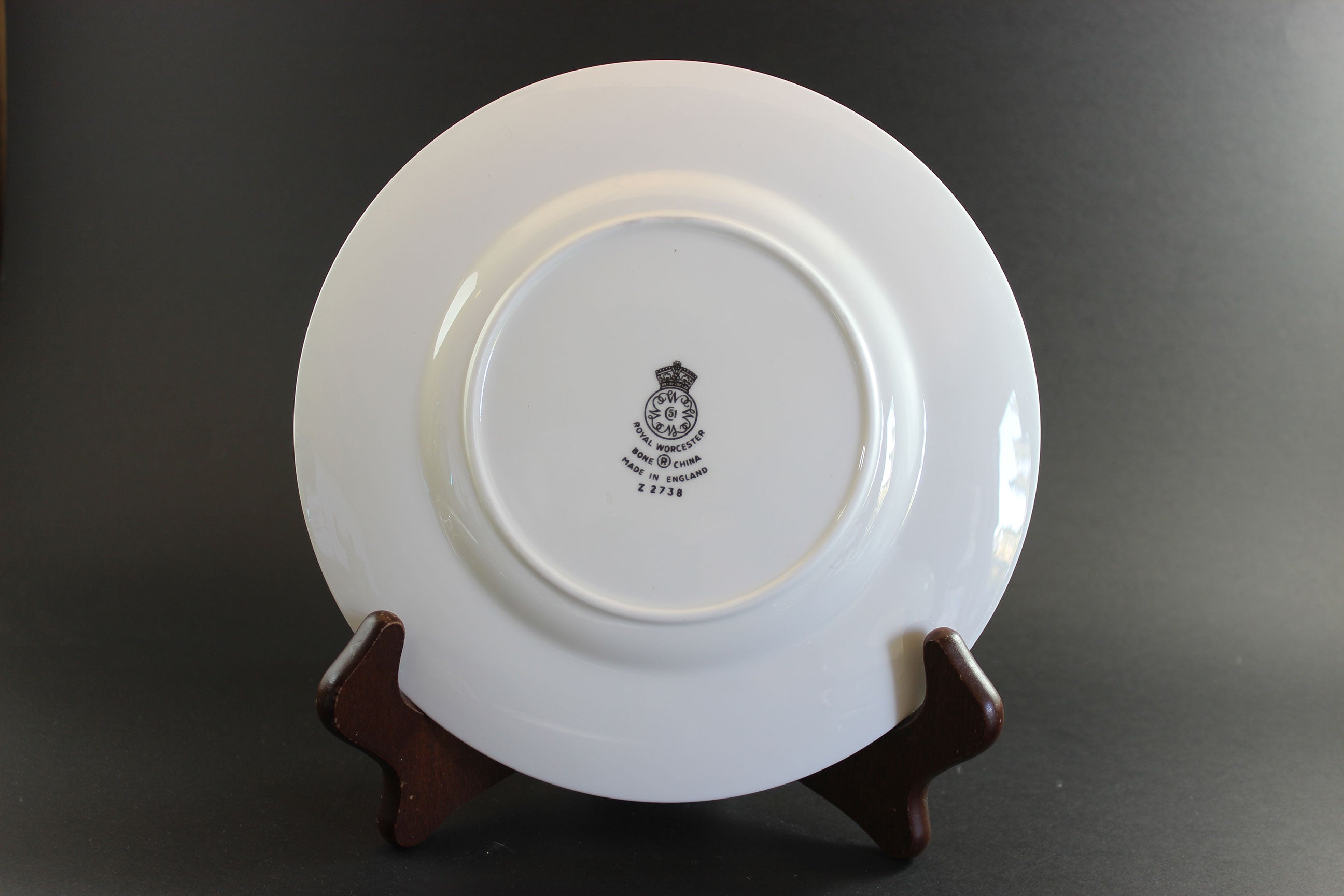 Royal Worcester, Bridal Rose, Z2738. 6 Piece Place Settings