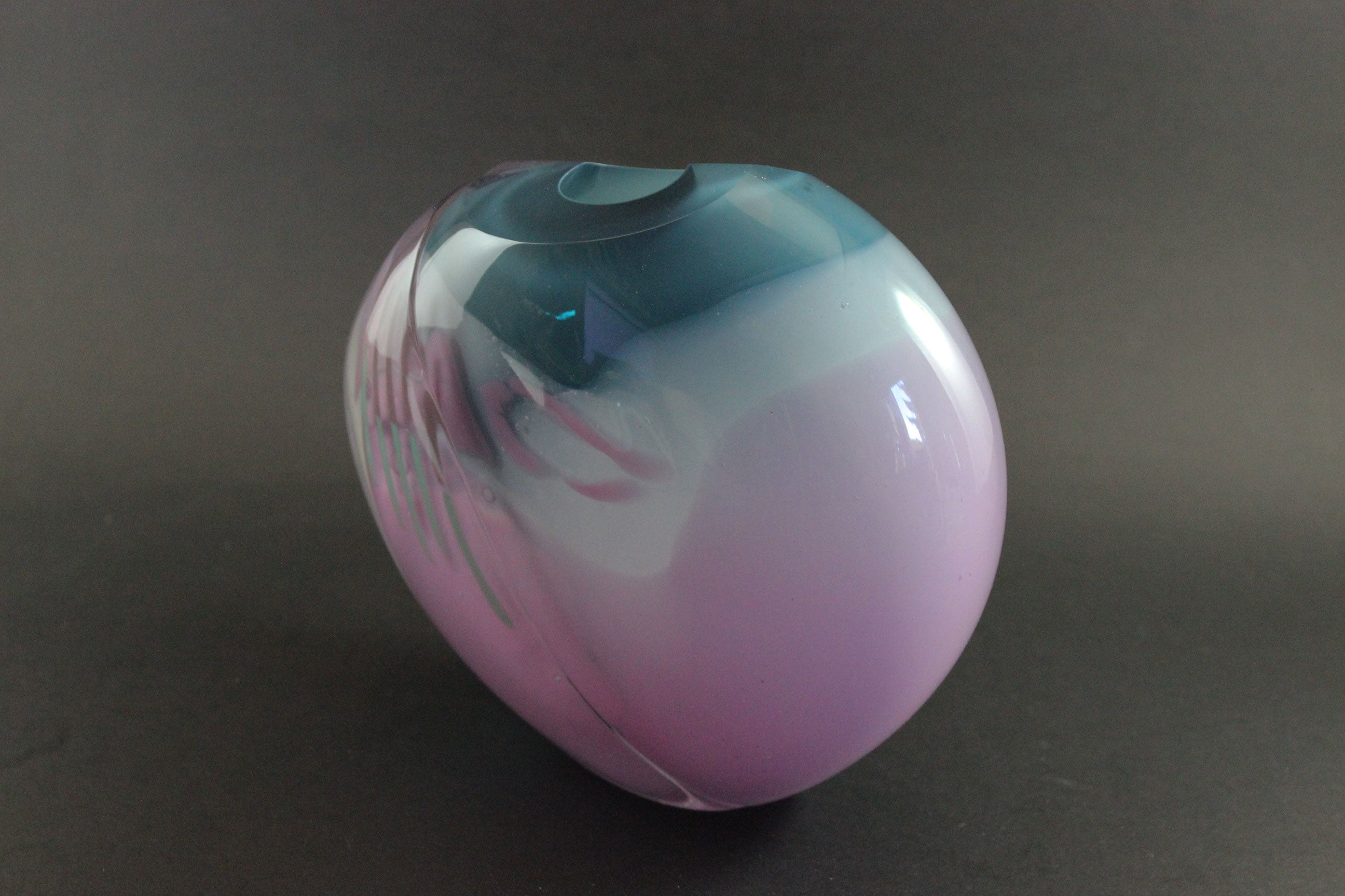 Shirley Elford, Blown Glass Vase