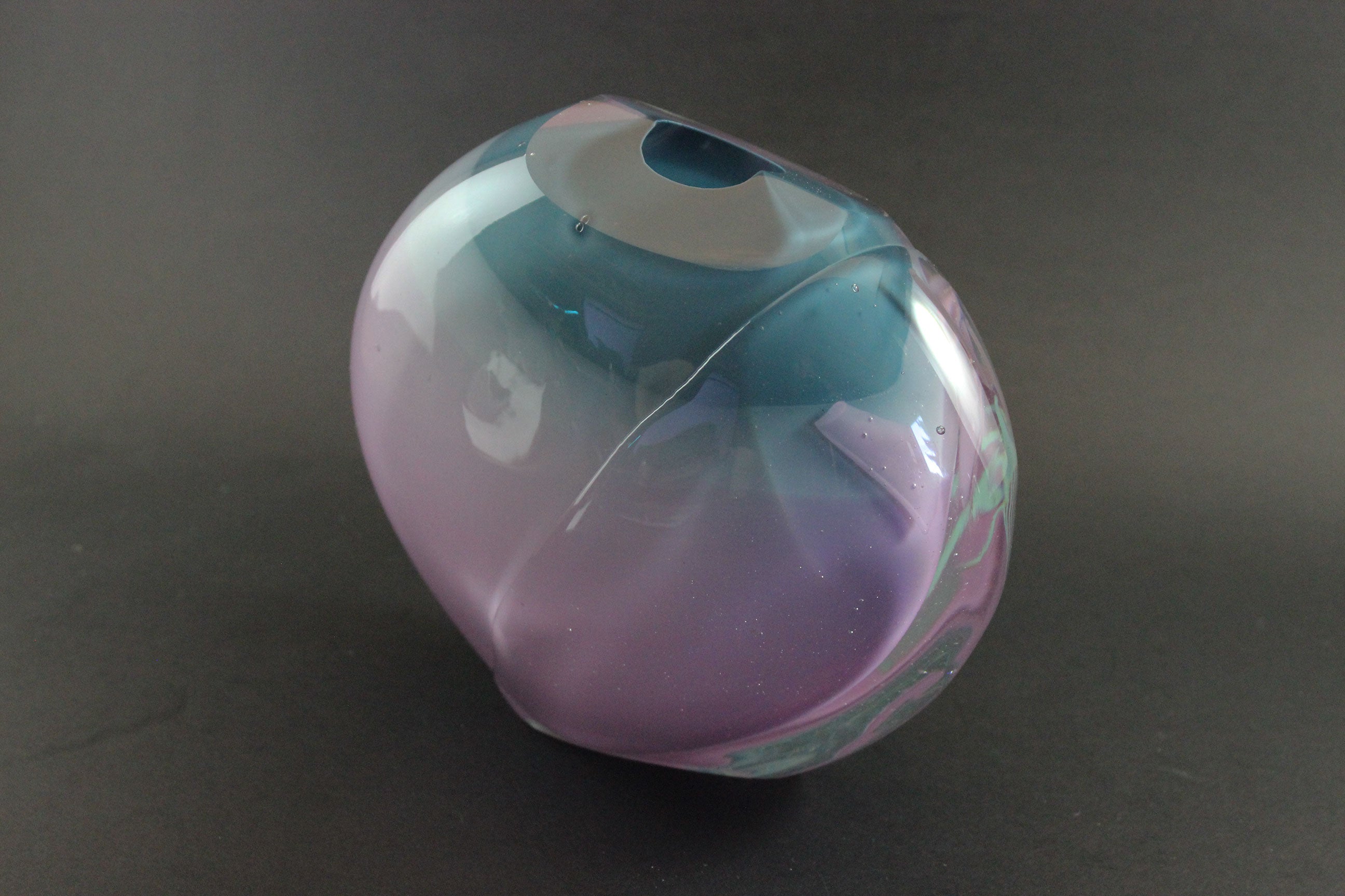 Shirley Elford, Blown Glass Vase