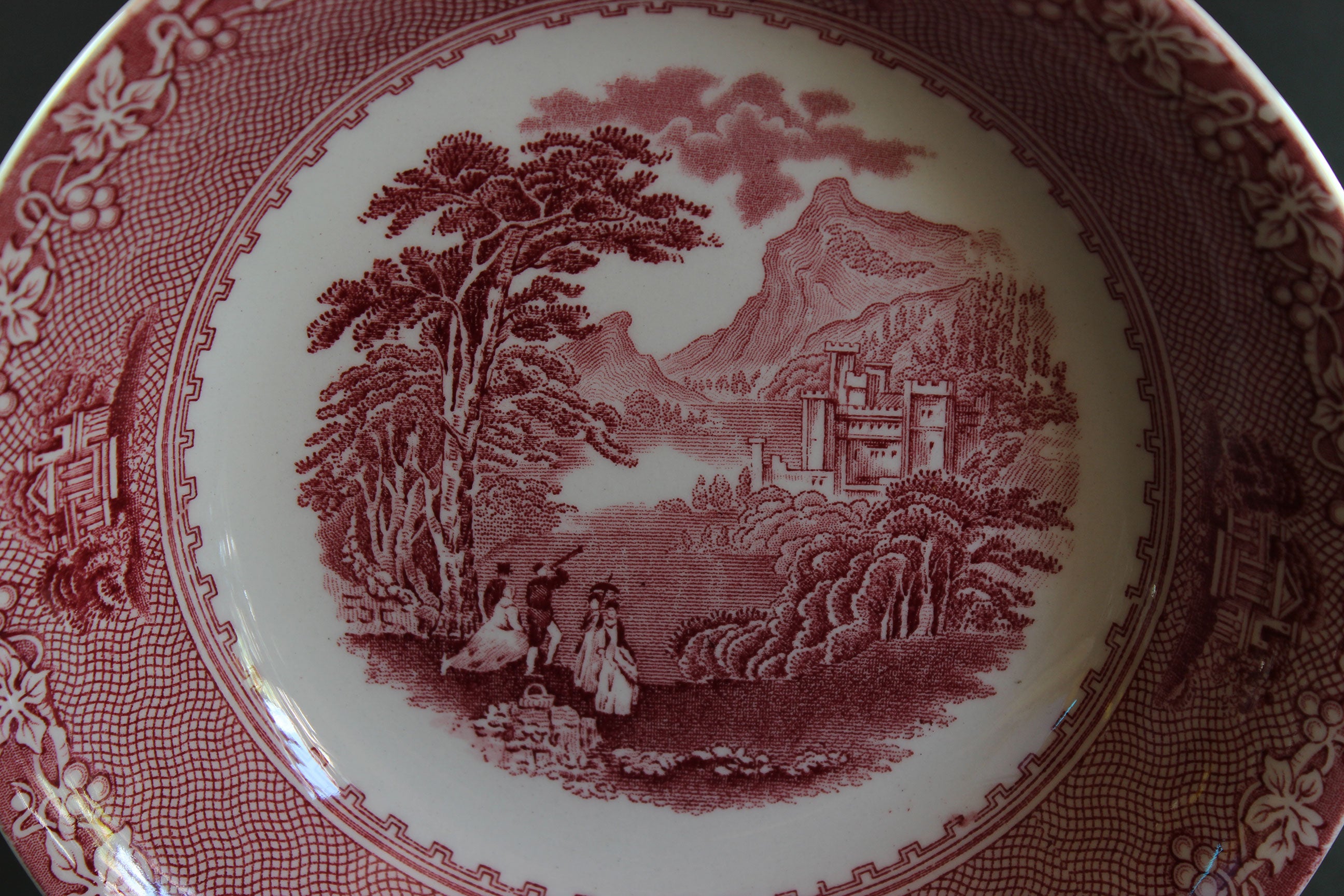 Jenny Lind 1795, Royal Staffordshire Pottery, Coup Salad or Soup Bowl