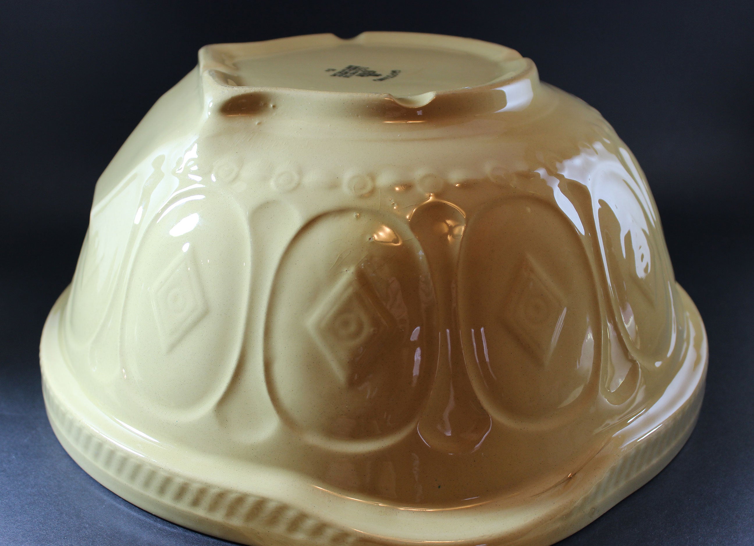 T. G. Green, Vintage Yellow Ware Gripstand Mixing Bowl, 13 Inches