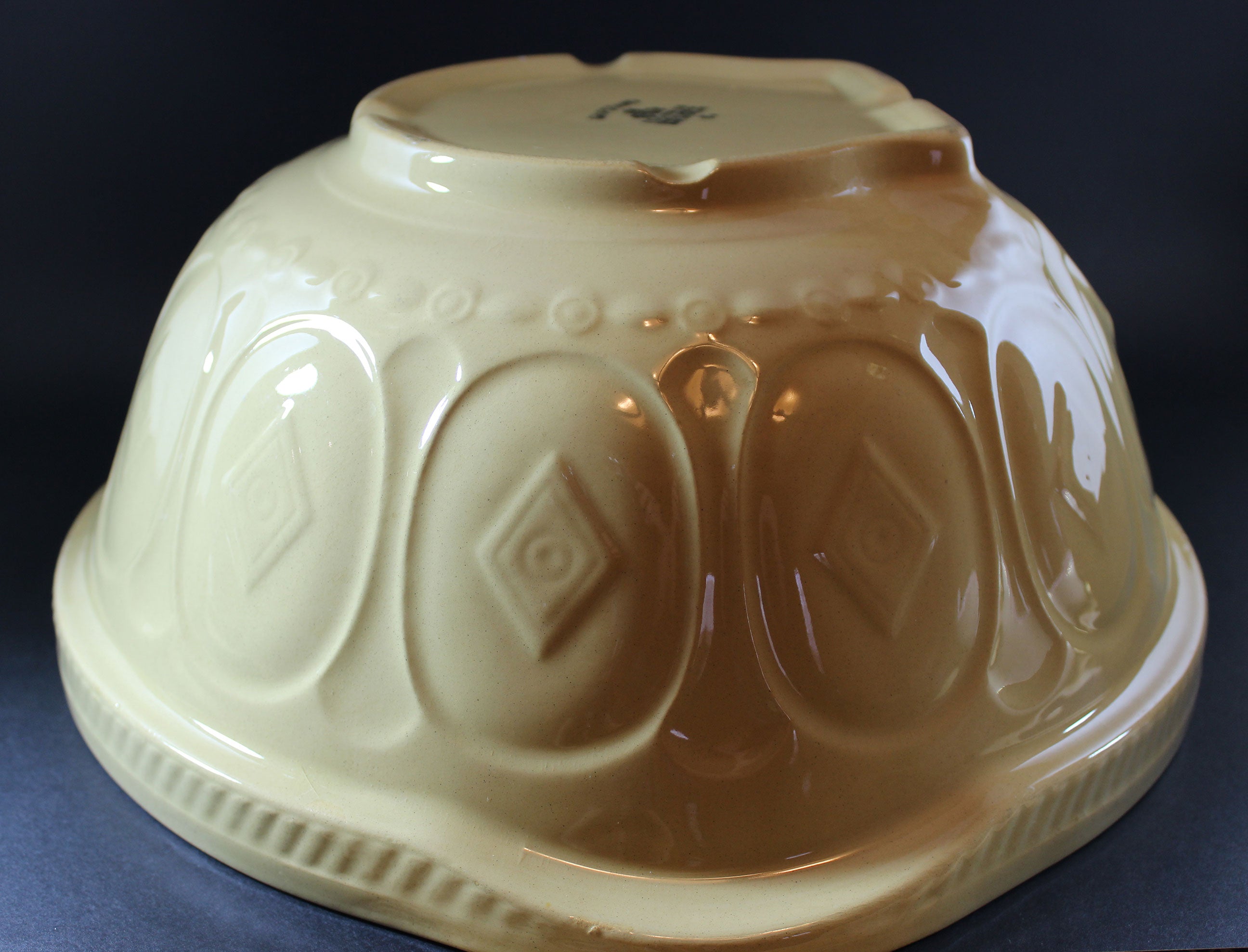 T. G. Green, Vintage Yellow Ware Gripstand Mixing Bowl, 13 Inches