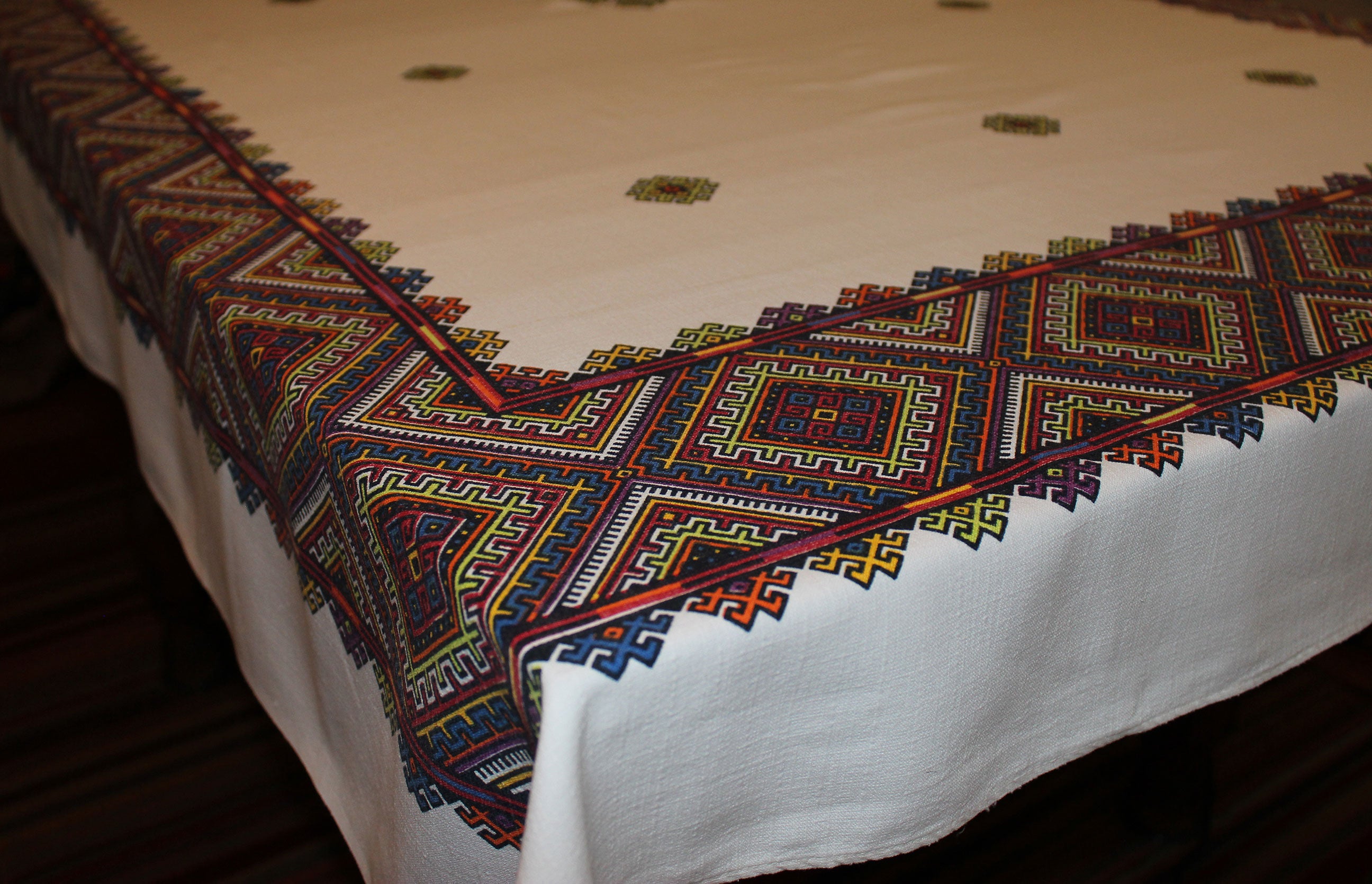Ukrainian Print, Vintage Linen Tablecloth