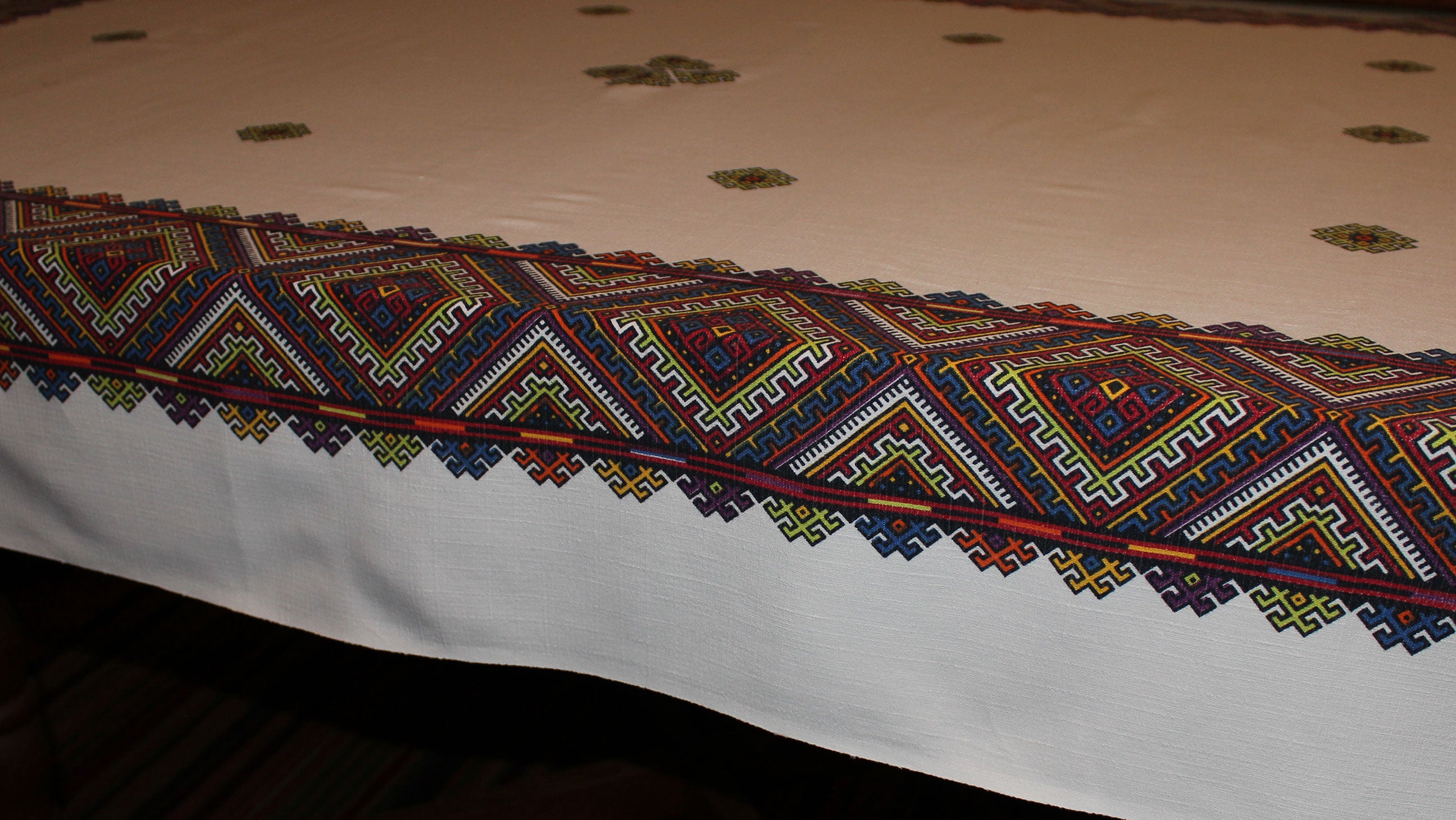 Ukrainian Print, Vintage Linen Tablecloth