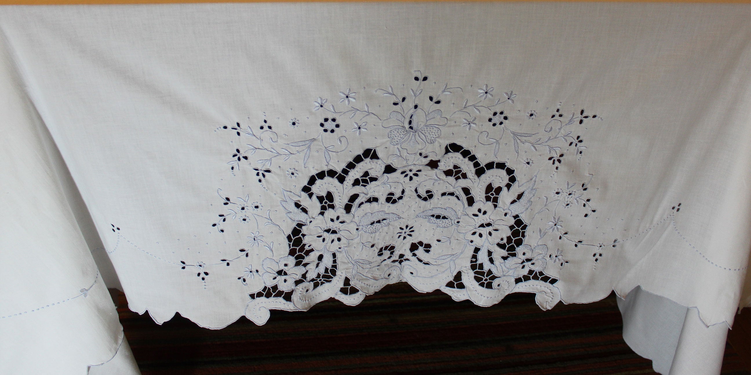 Vintage Cut Work & Embroidered Linen Tablecloth