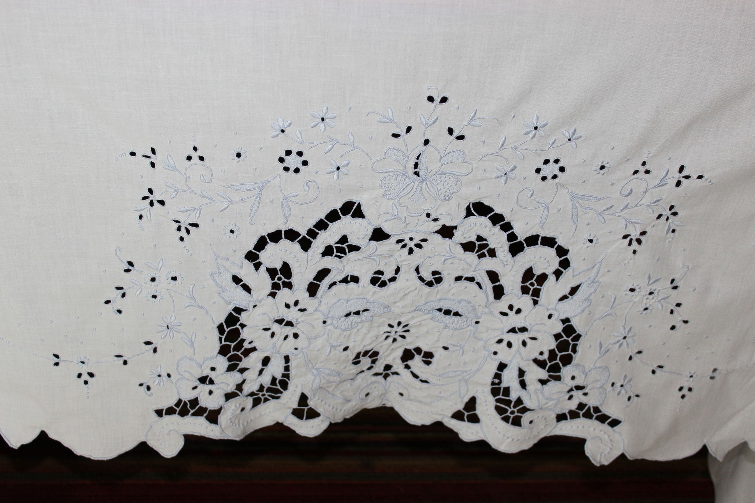 Vintage Cut Work & Embroidered Linen Tablecloth