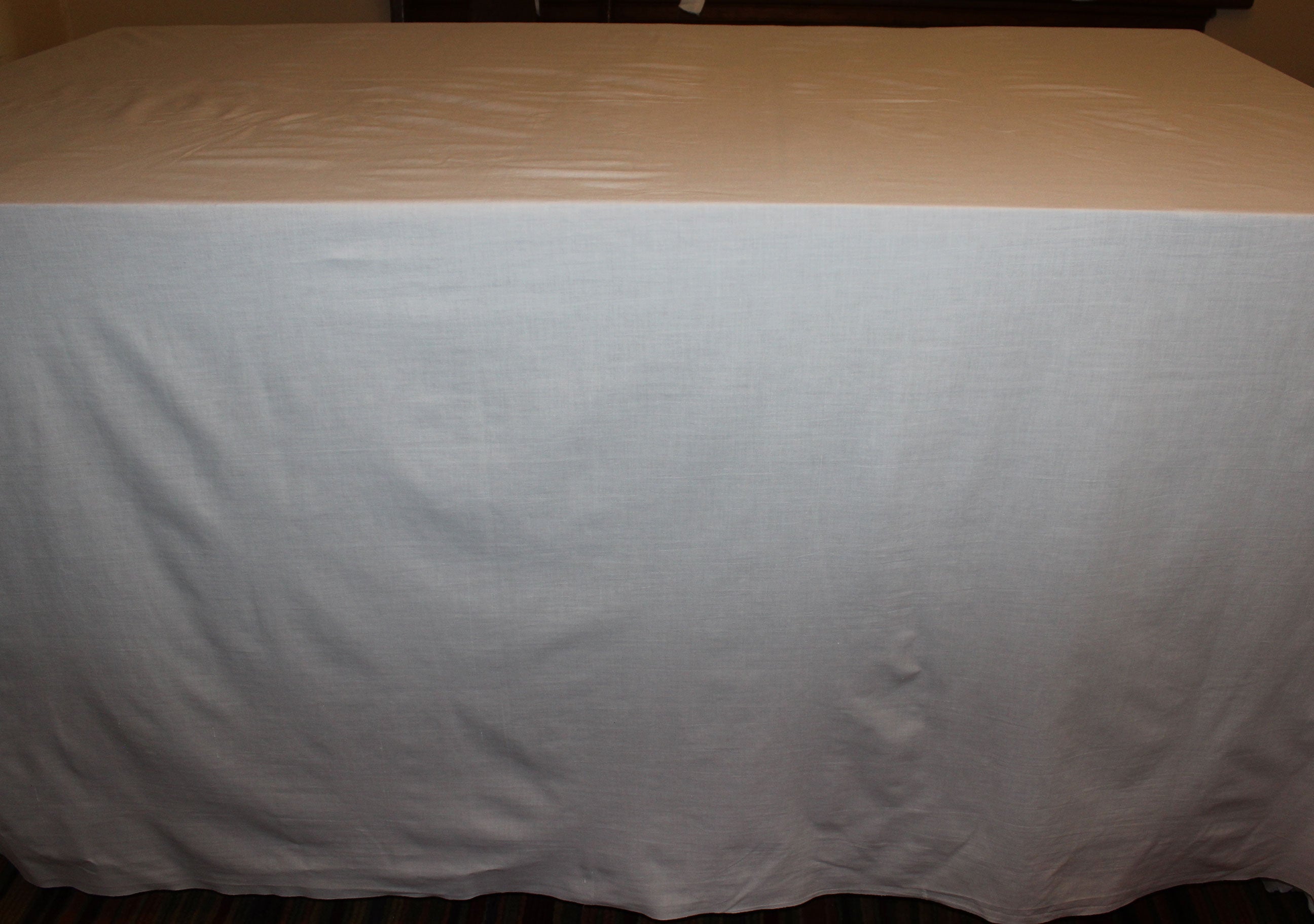 Vintage Cut Work & Embroidered Linen Tablecloth