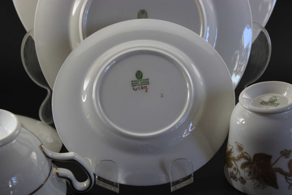 Wedgwood, Golden Ivy Bone China, 7 Piece Place Setting