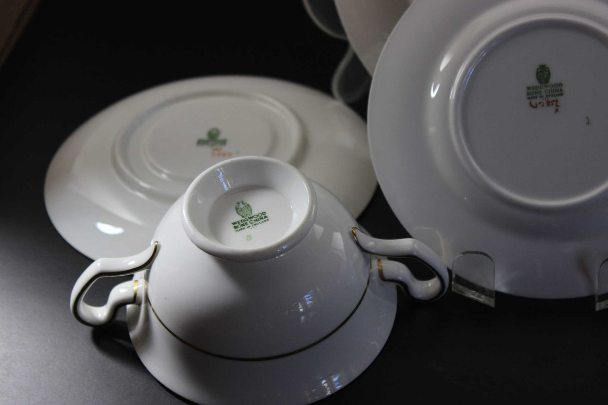 Wedgwood, Golden Ivy Bone China, 7 Piece Place Setting
