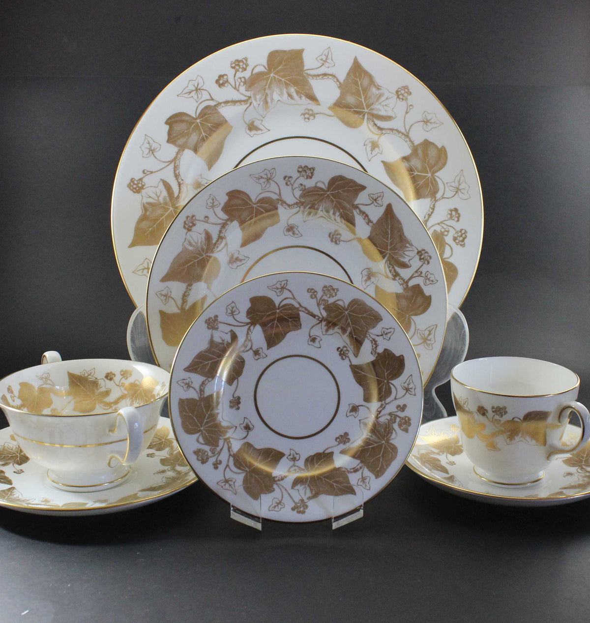 Wedgwood, Golden Ivy Bone China, 7 Piece Place Setting