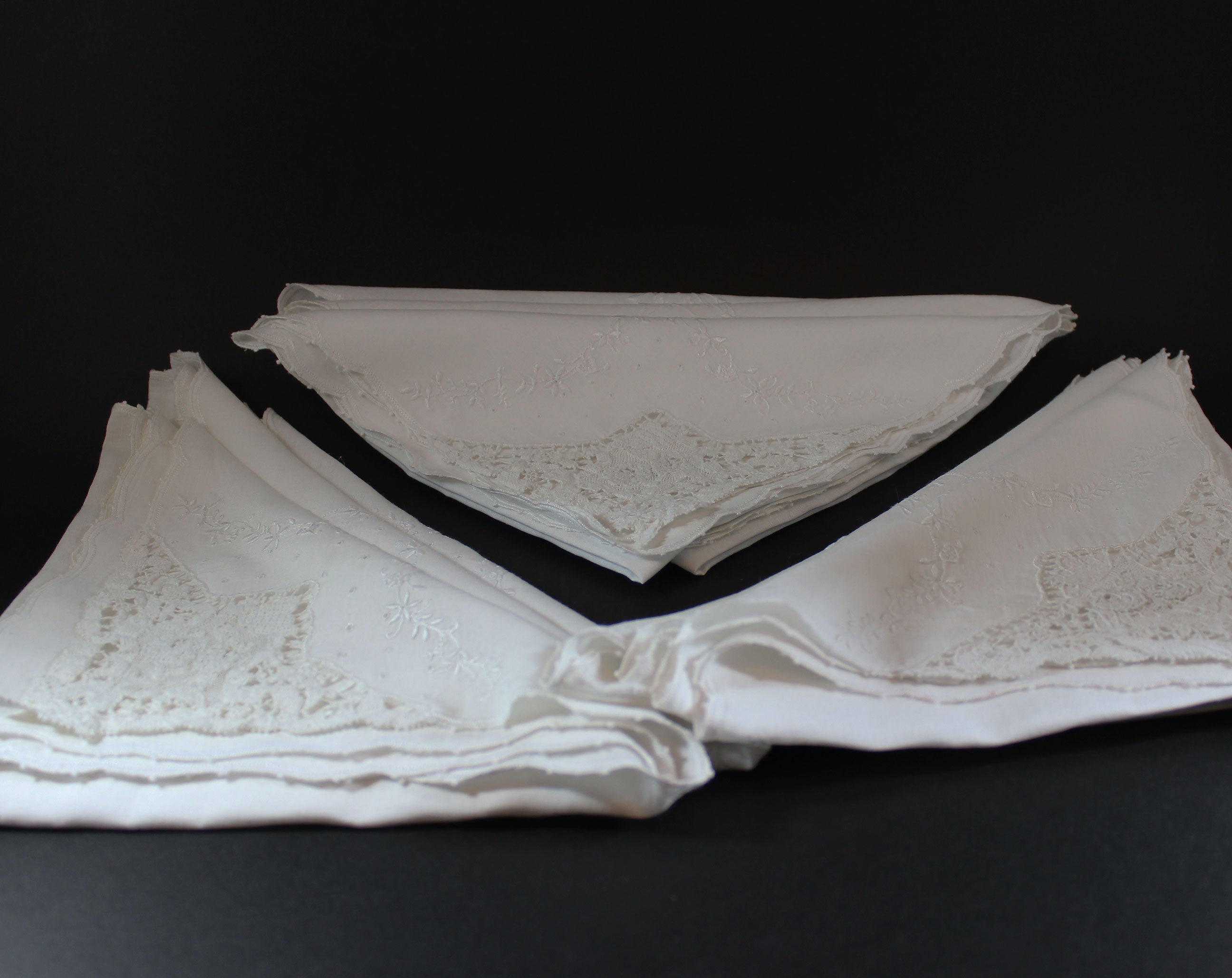 White Embroidered Vintage Linen and Lace Dinner Napkins