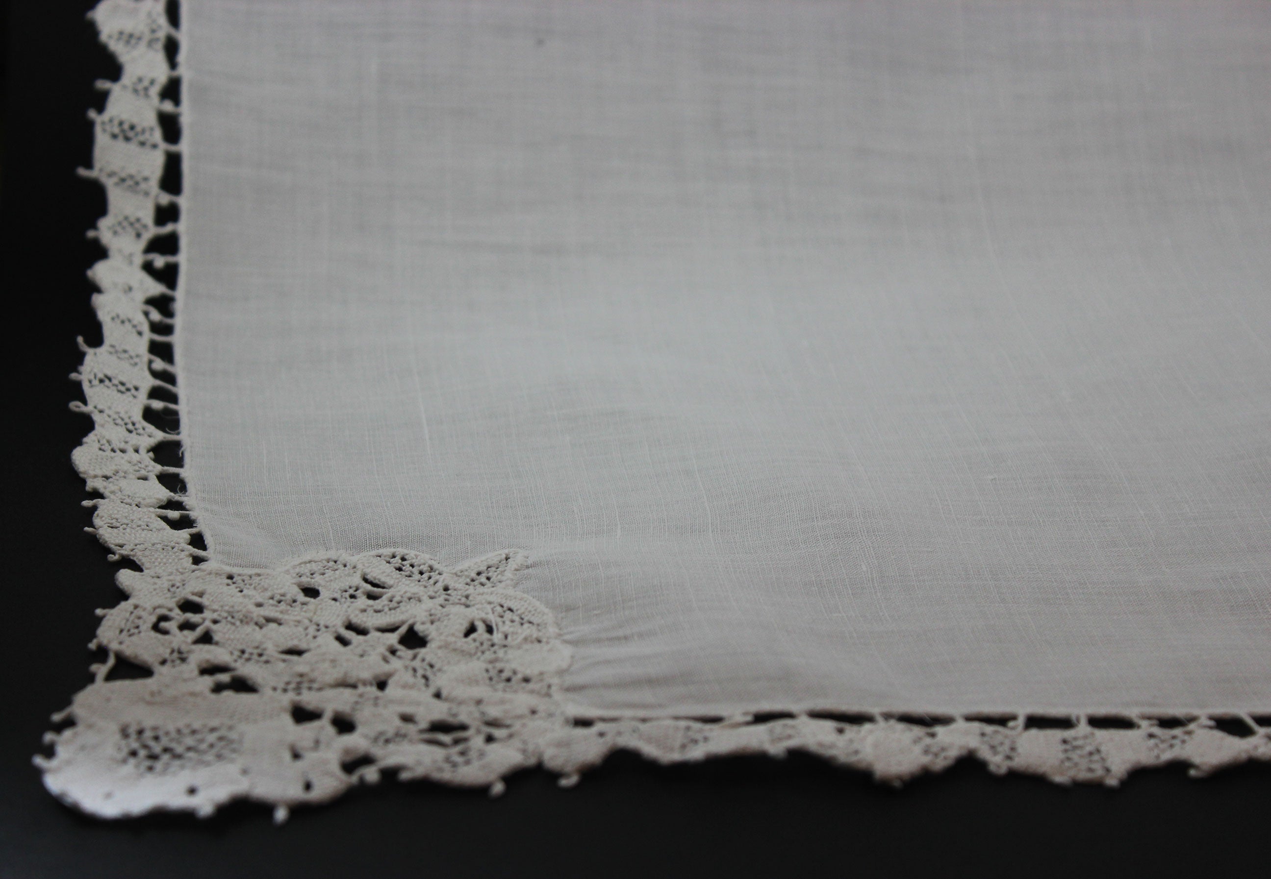 White Linen with Point de Venise Lace, Vintage Dinner Napkins
