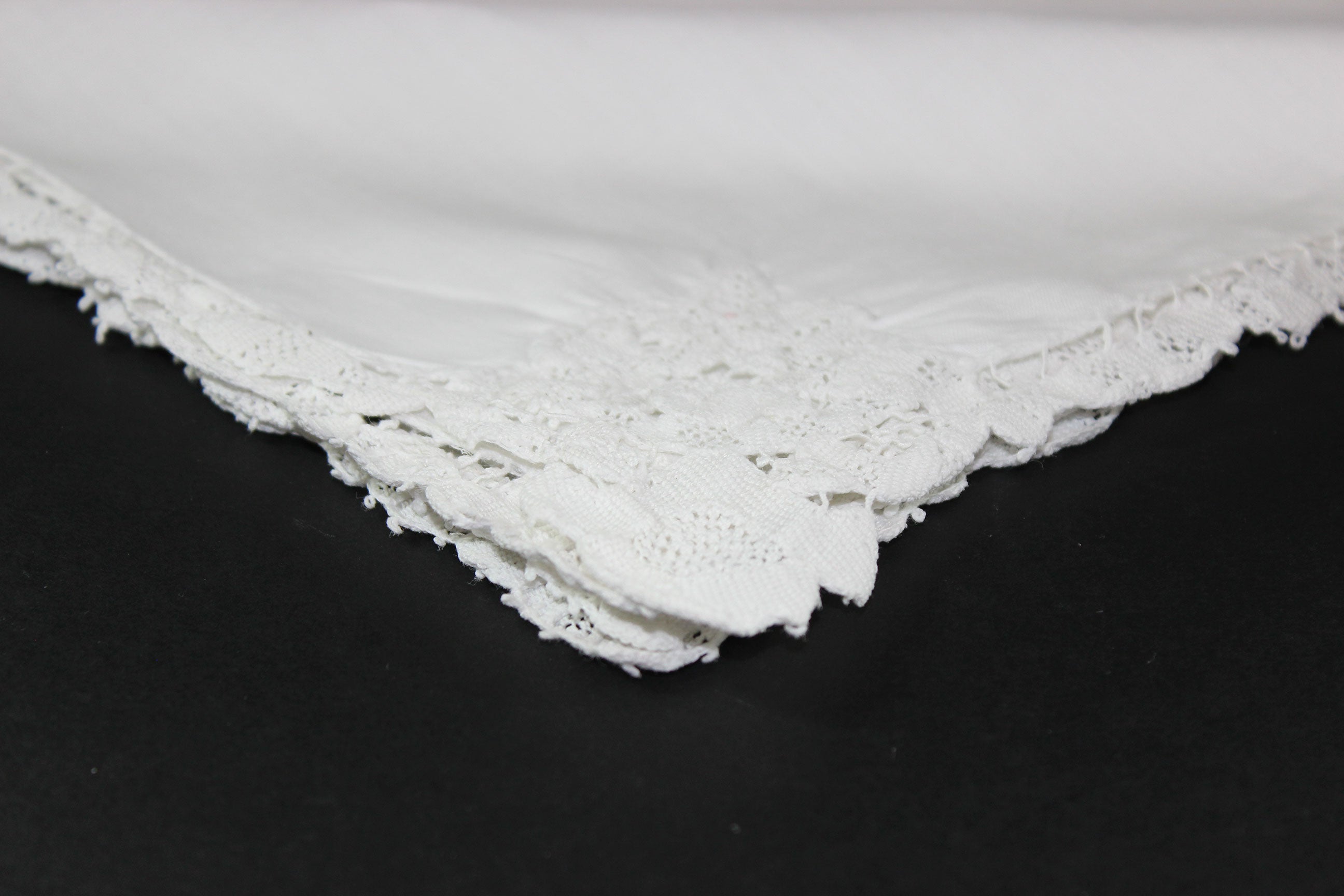 White Linen with Point de Venise Lace, Vintage Dinner Napkins
