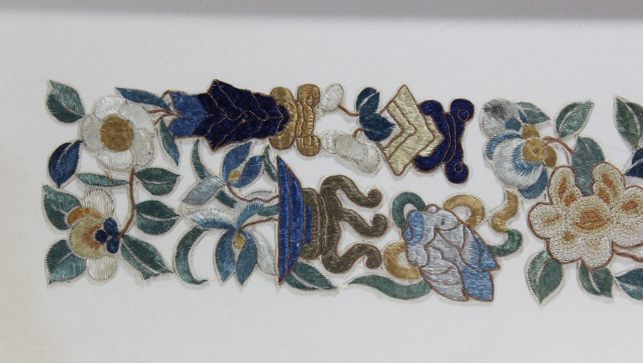 Antique Chinese Silk Embroidered Tapestry